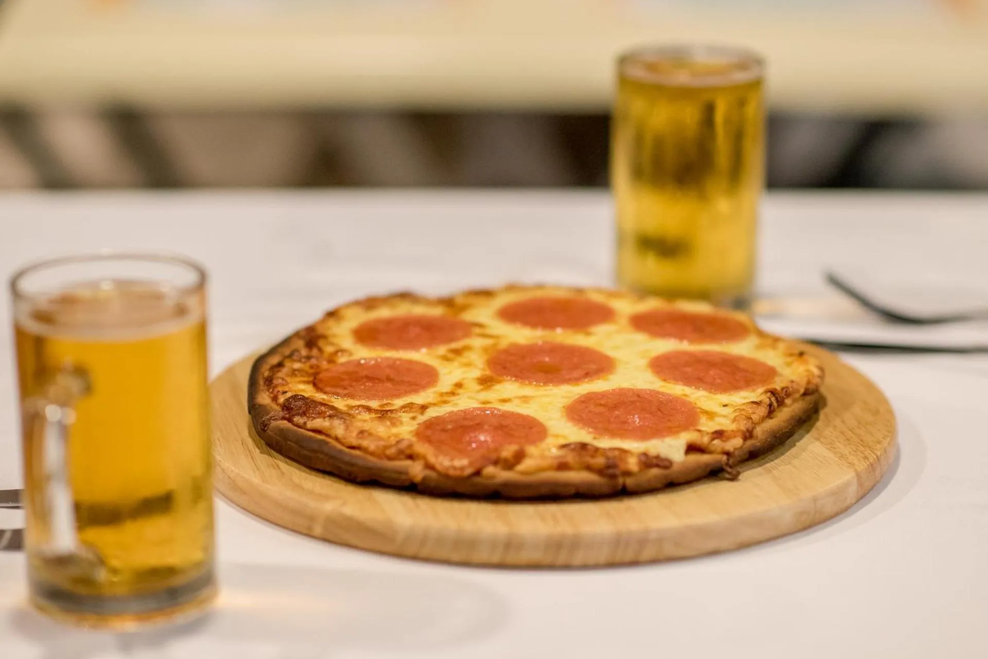 Restaurant/places to eat in Dennys Inn Hotel