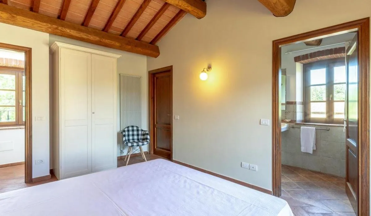 Bed in Poggio Cennina Resort