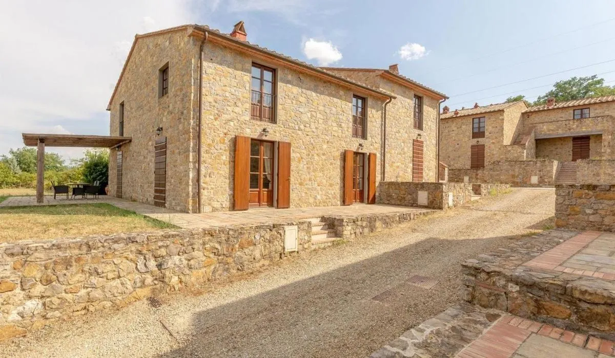 Property building in Poggio Cennina Resort