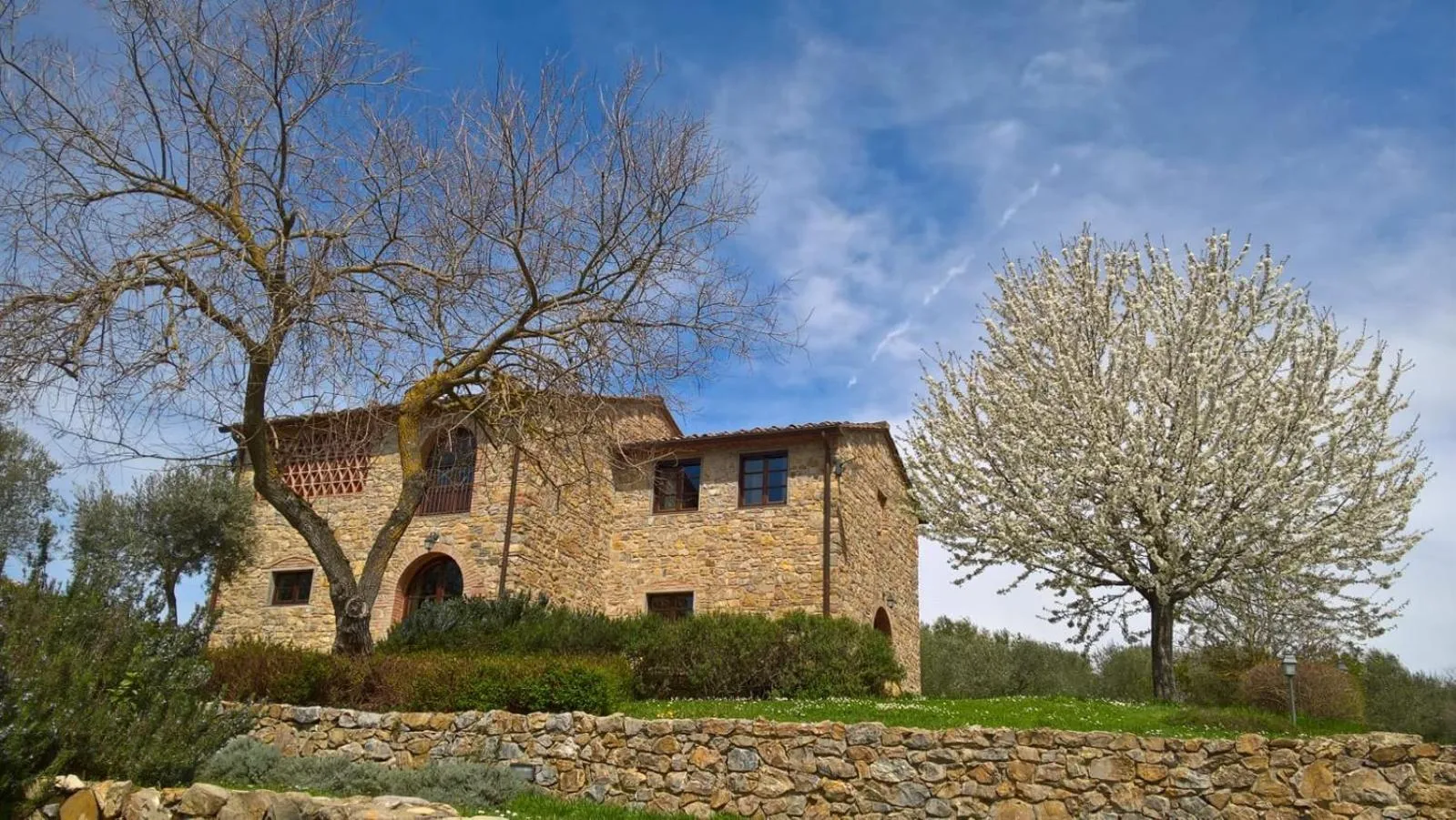 Property building in Poggio Cennina Resort