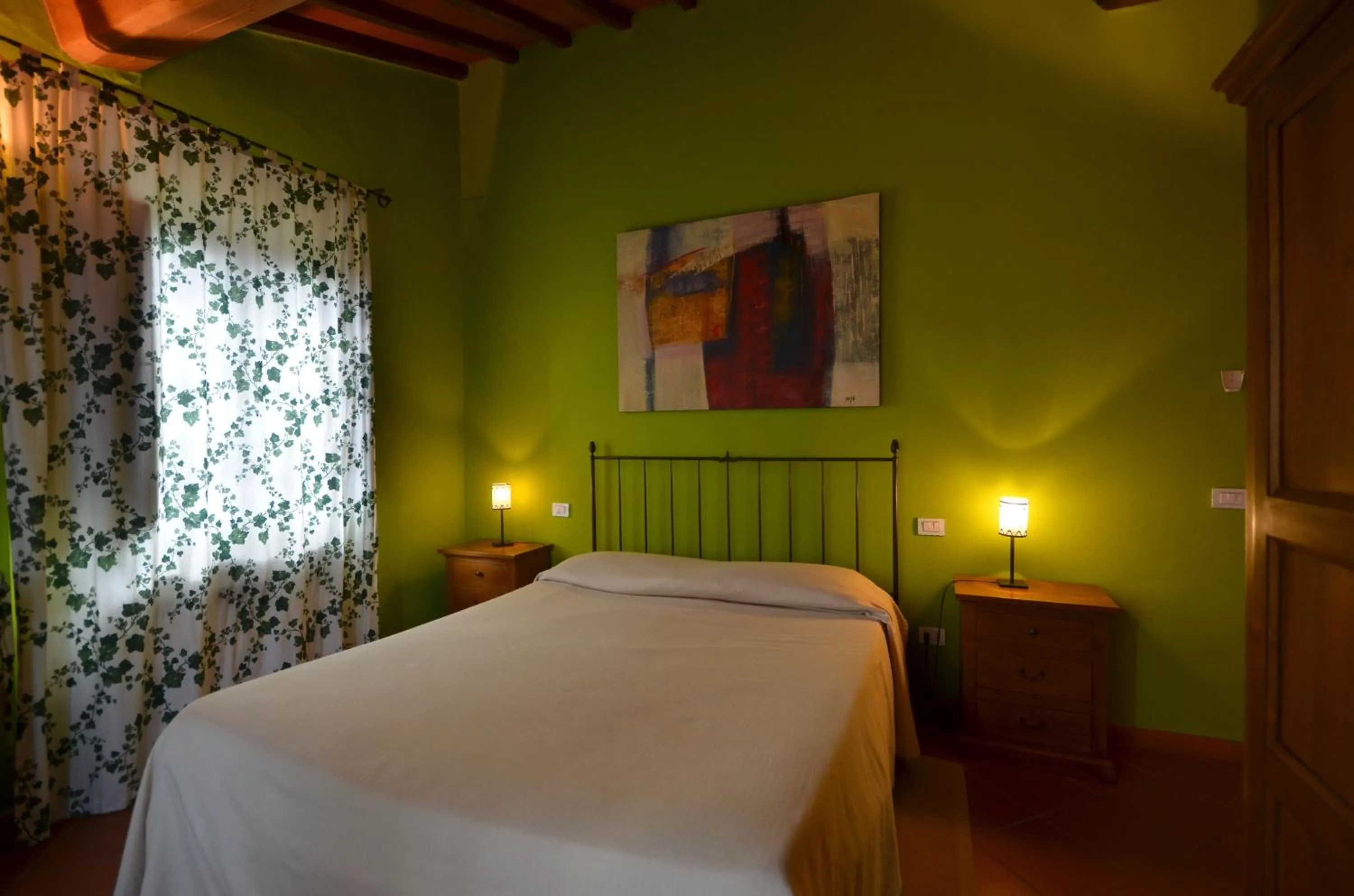 Bed in Poggio Cennina Resort