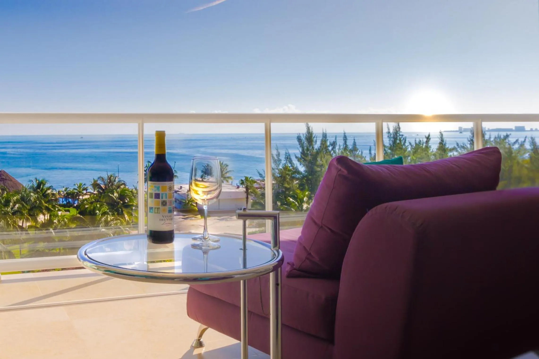 Balcony/Terrace in Tu Hogar Frente Al Mar Caribe, Vive Cancún