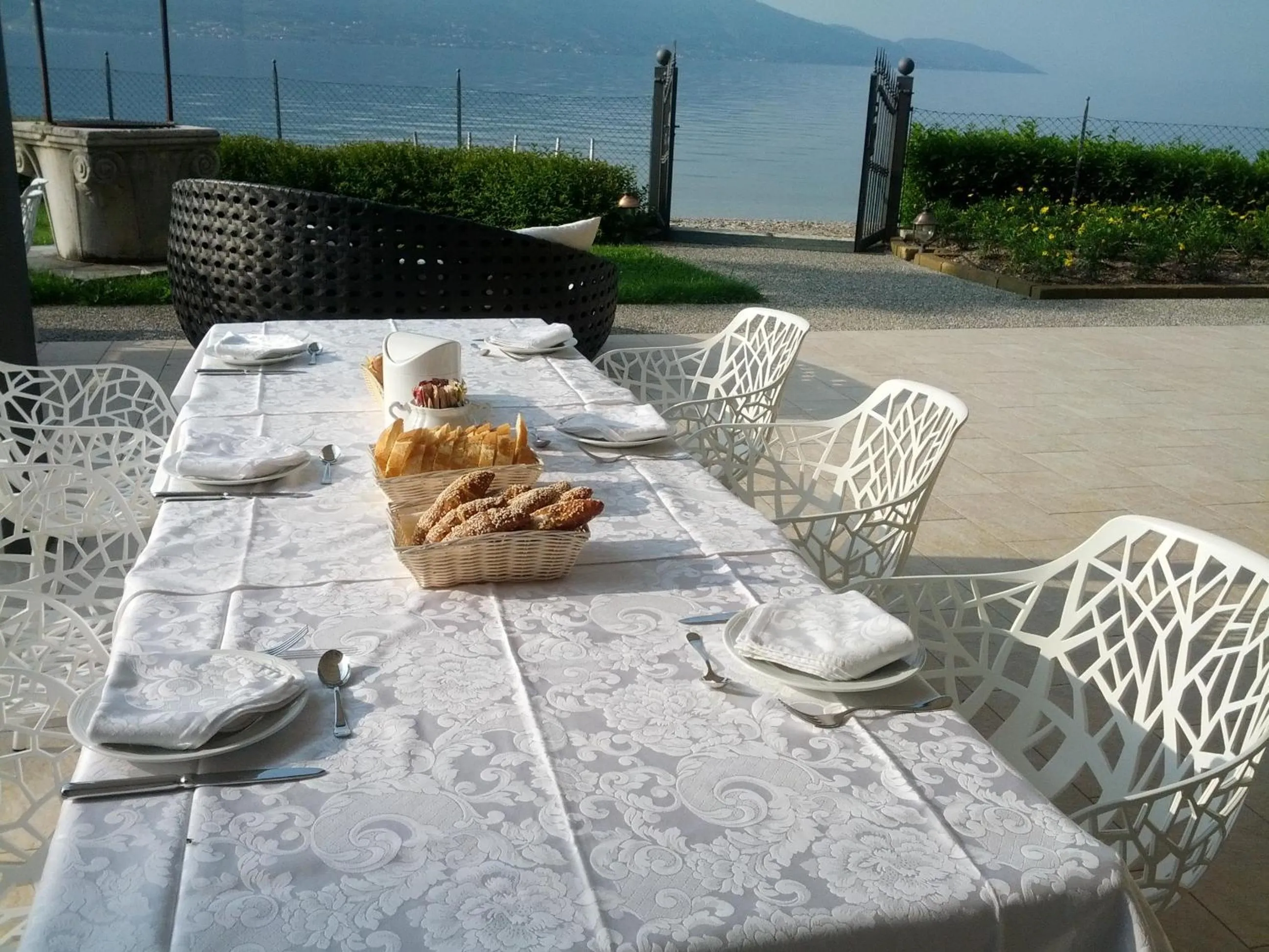 Restaurant/places to eat in Torre Degli Ulivi