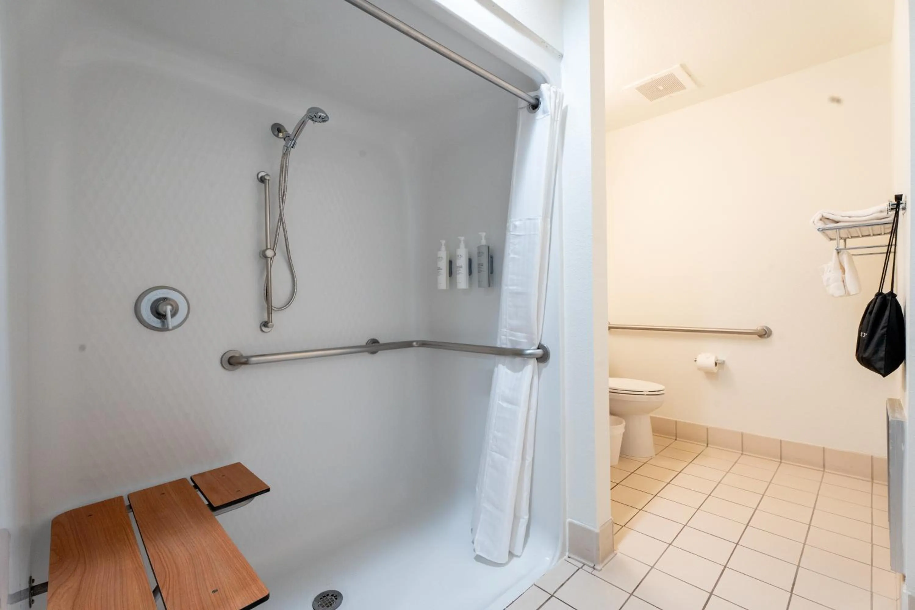 Spark by Hilton Sterling Dulles Airport