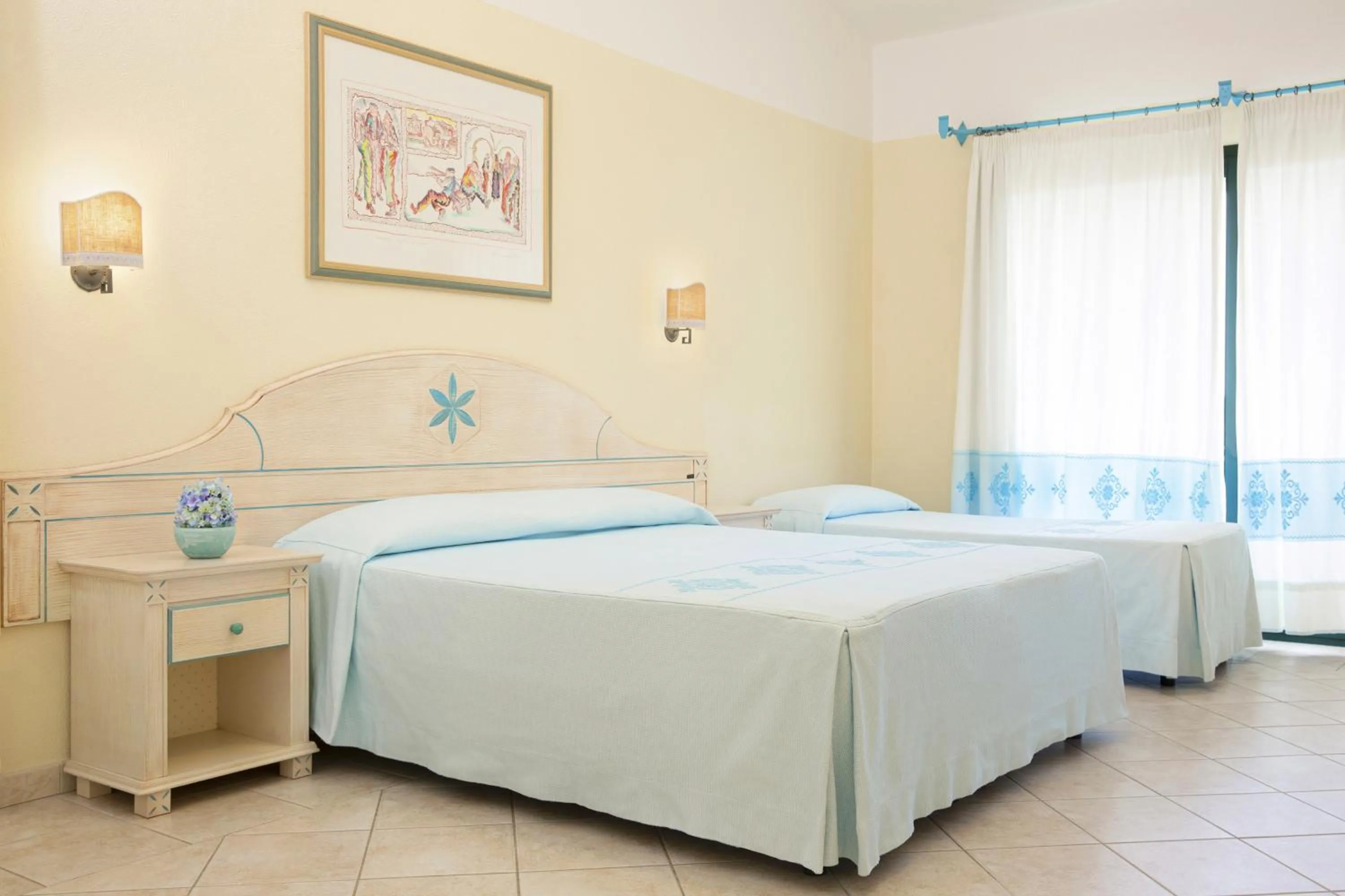 Photo of the whole room, Bed in Sentido Orosei Beach