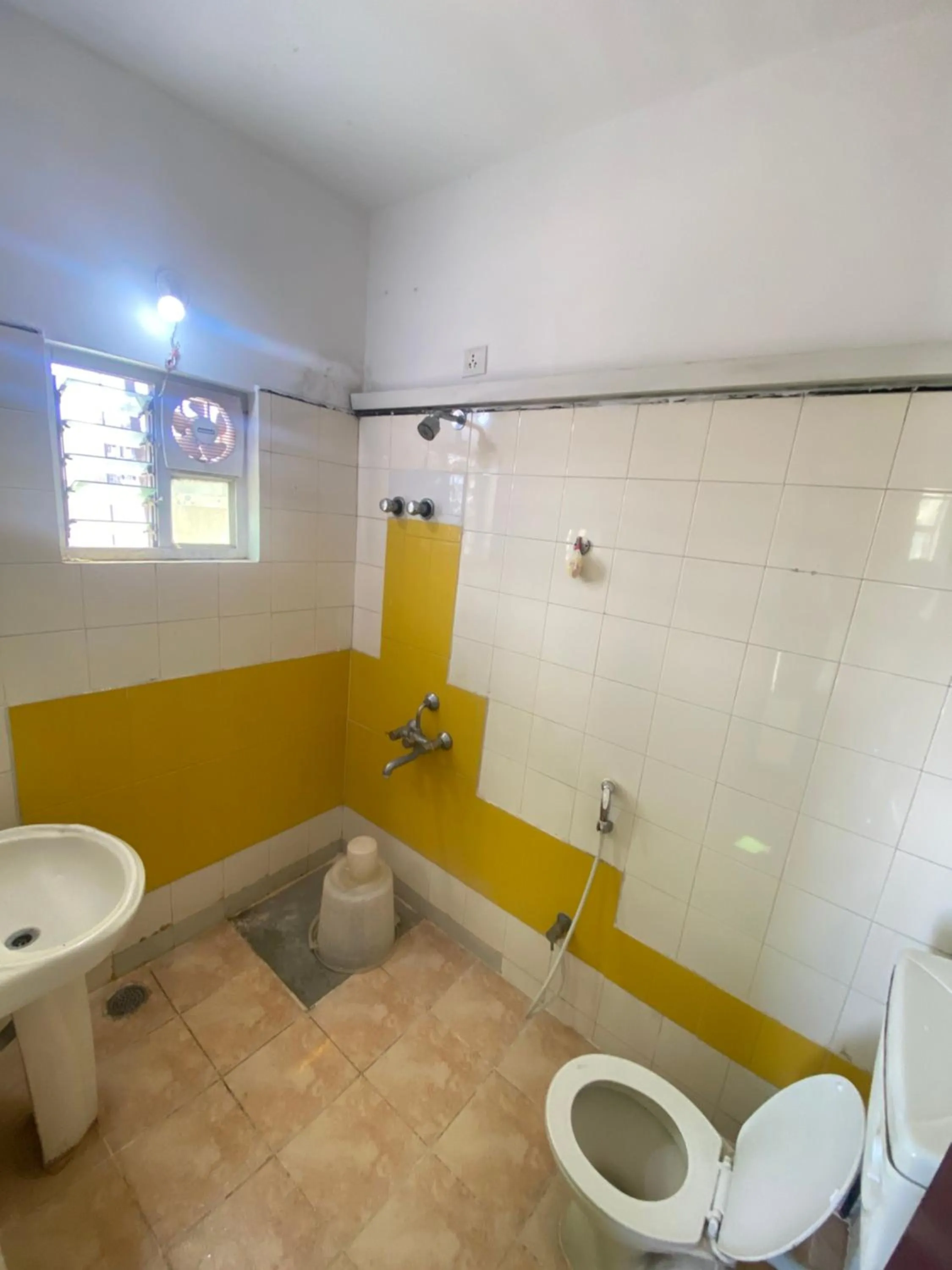 Toilet in Hotel Townhall