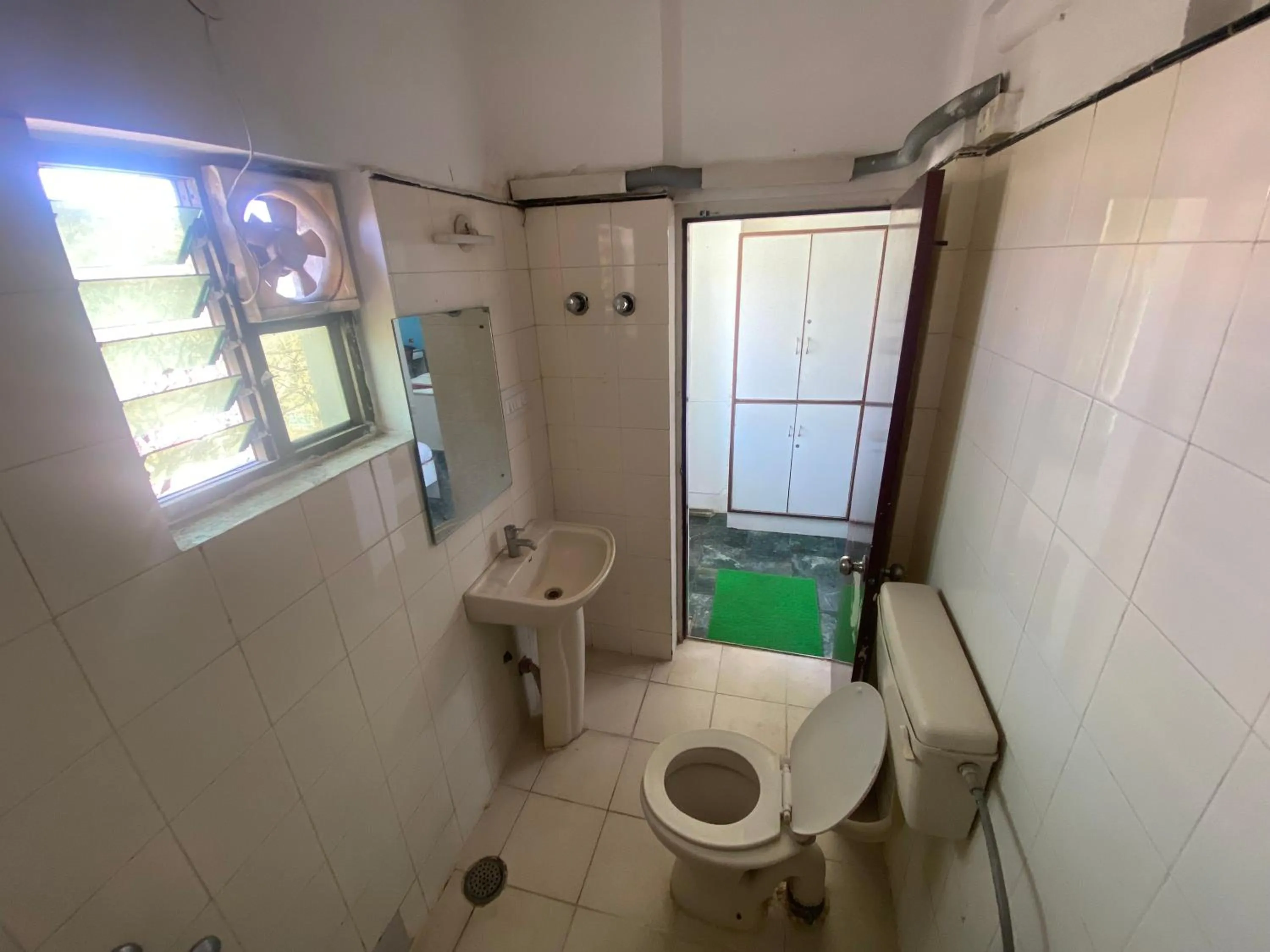 Bathroom in Hotel Townhall