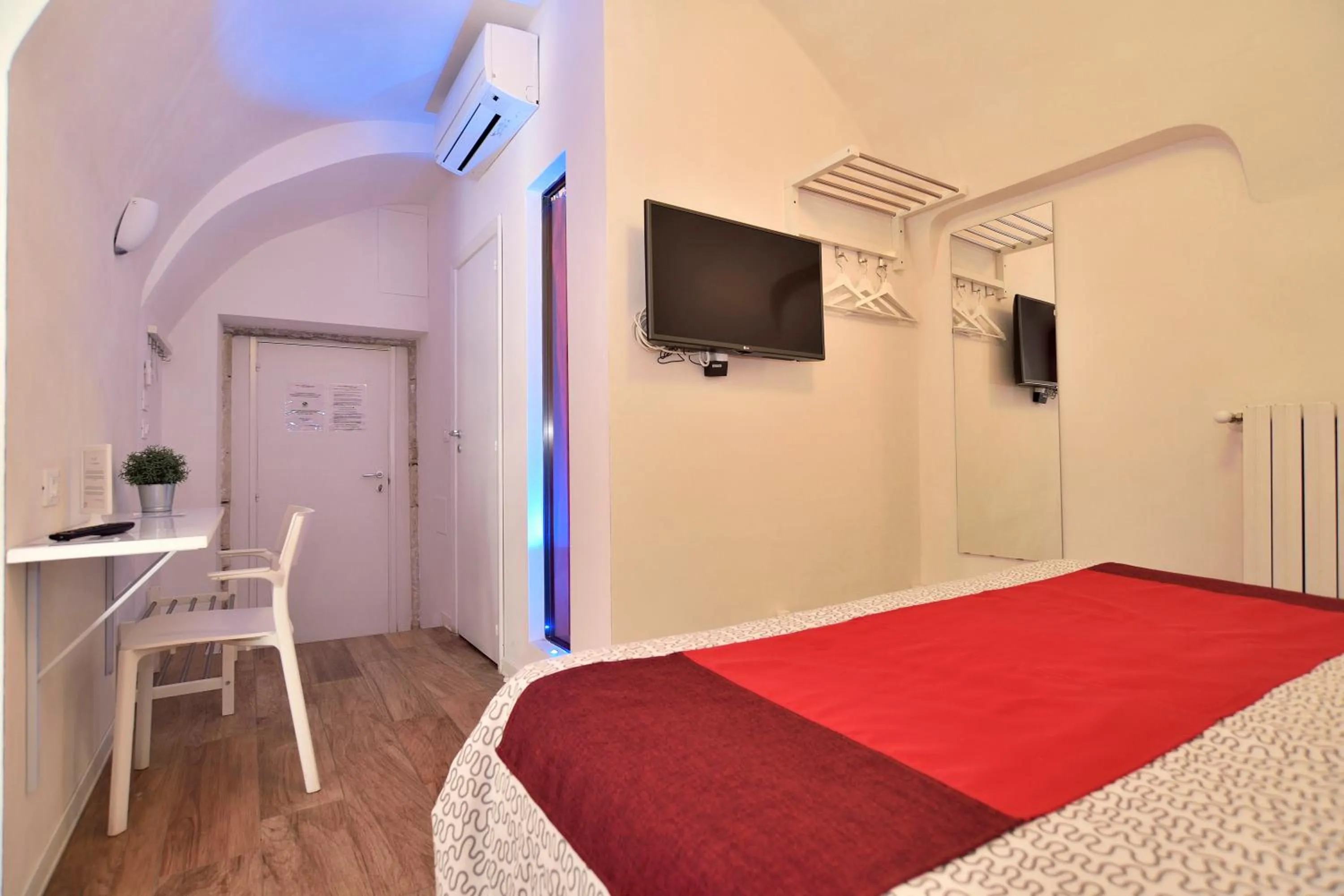 TV and multimedia, Bed in Modica Old Town Rooms