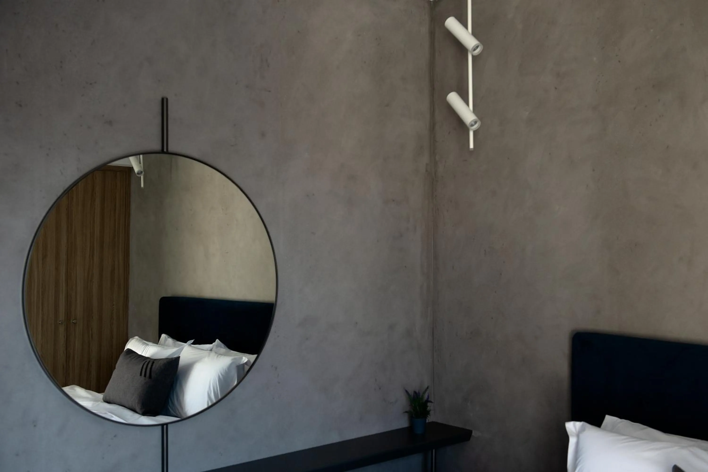 TV and multimedia in ZUR Studios and Suites