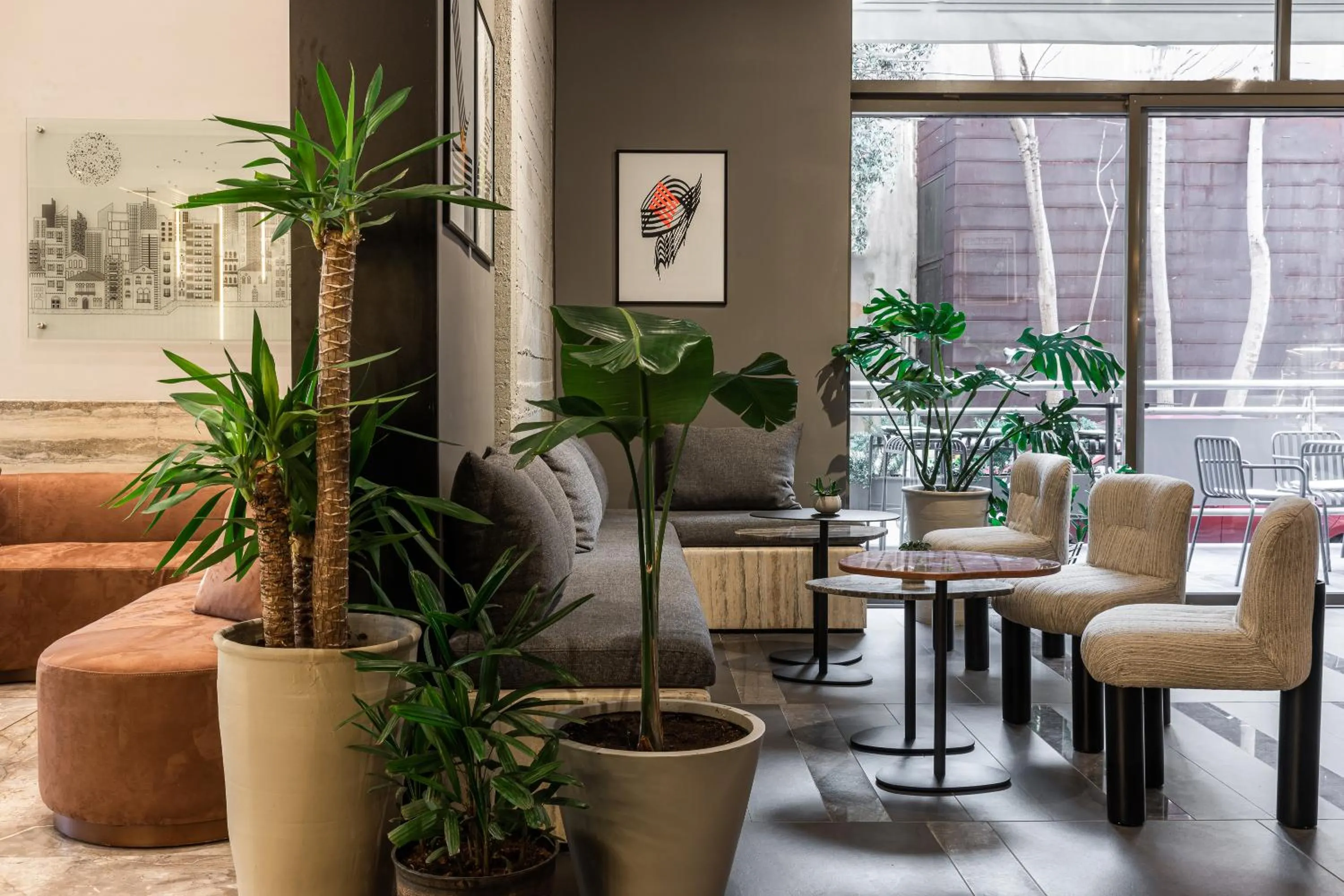 Lounge or bar in ZUR Studios and Suites