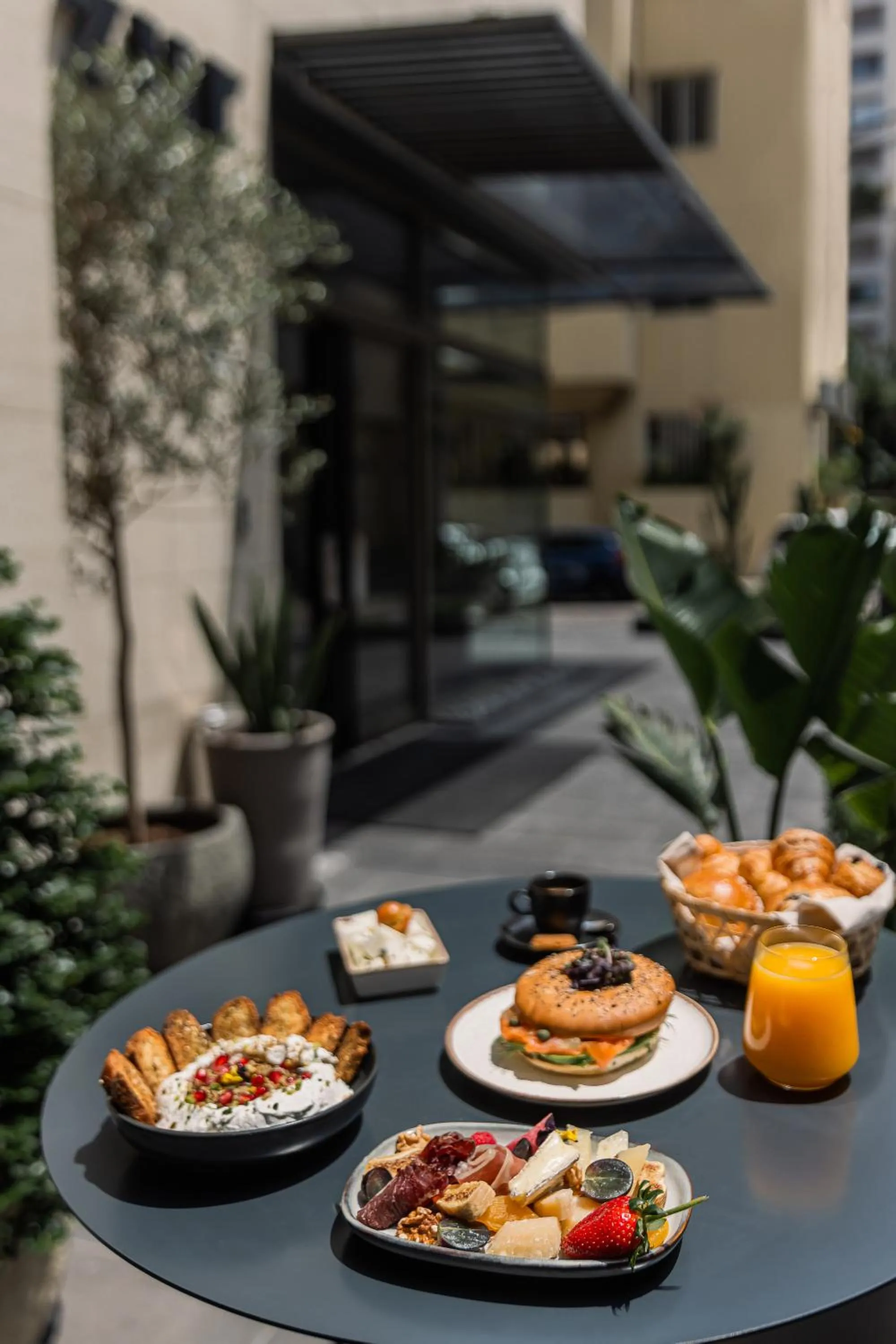 Breakfast in ZUR Studios and Suites