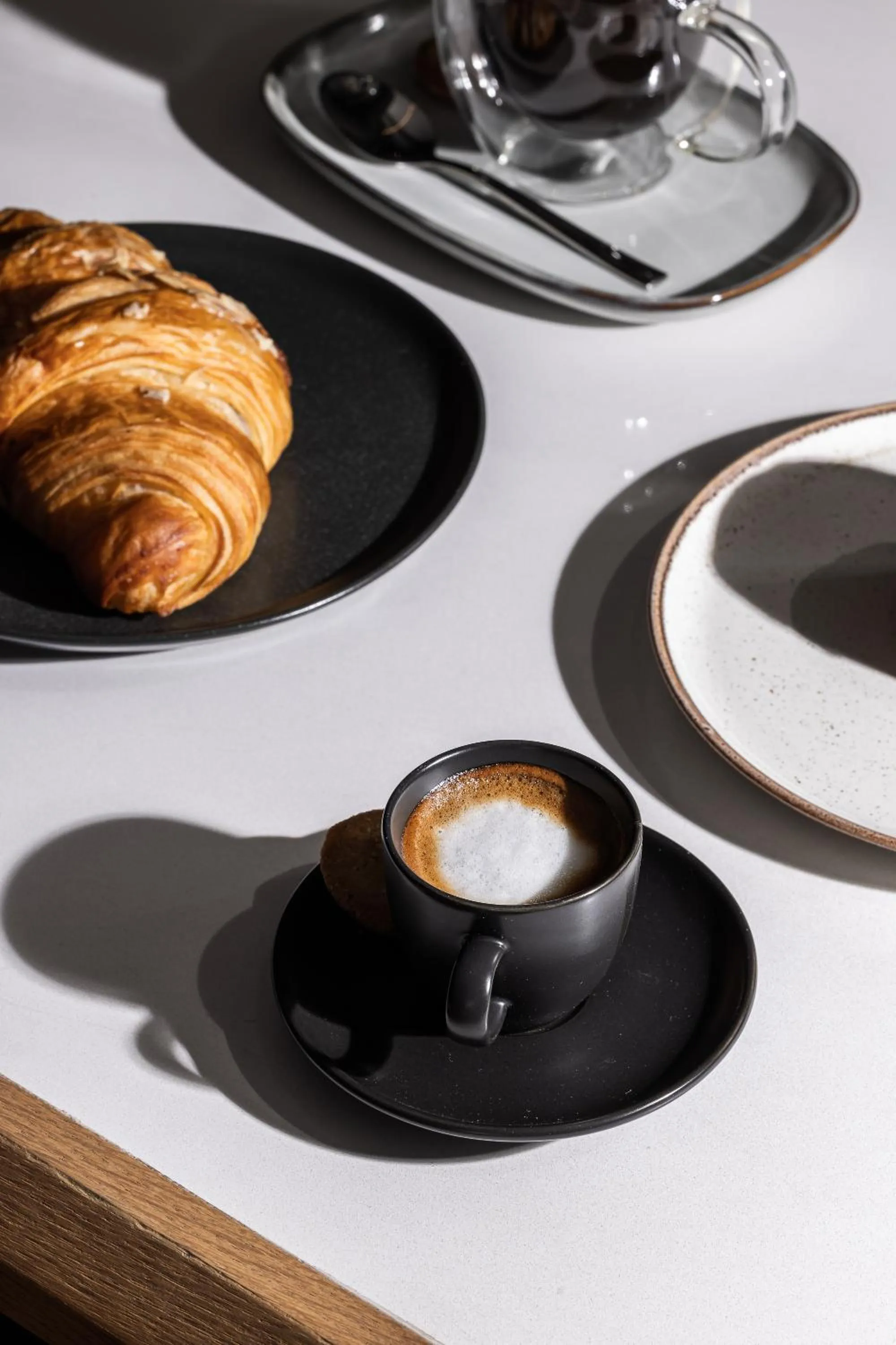 Food and drinks in ZUR Studios and Suites