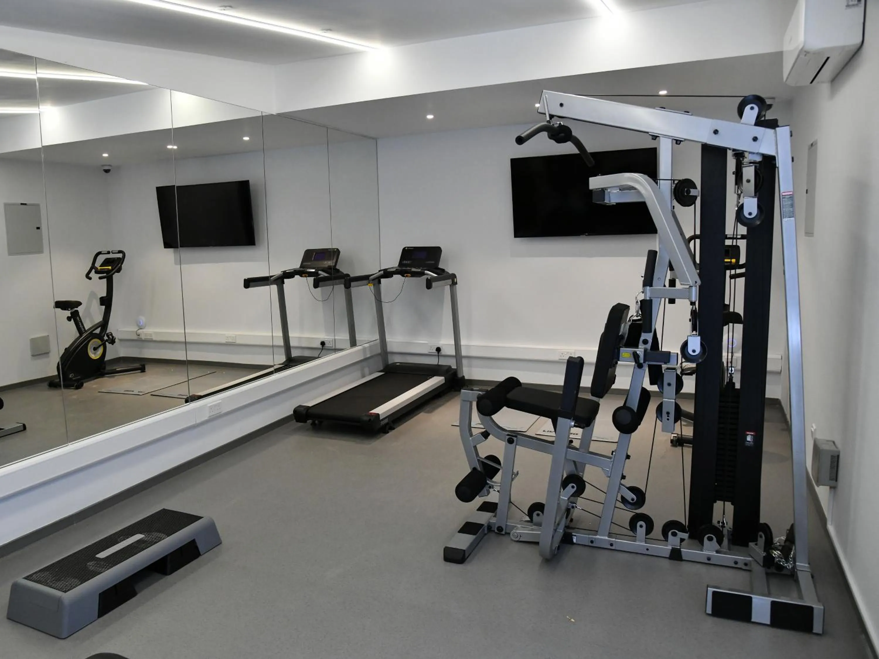 Fitness centre/facilities in BAZ TOWER