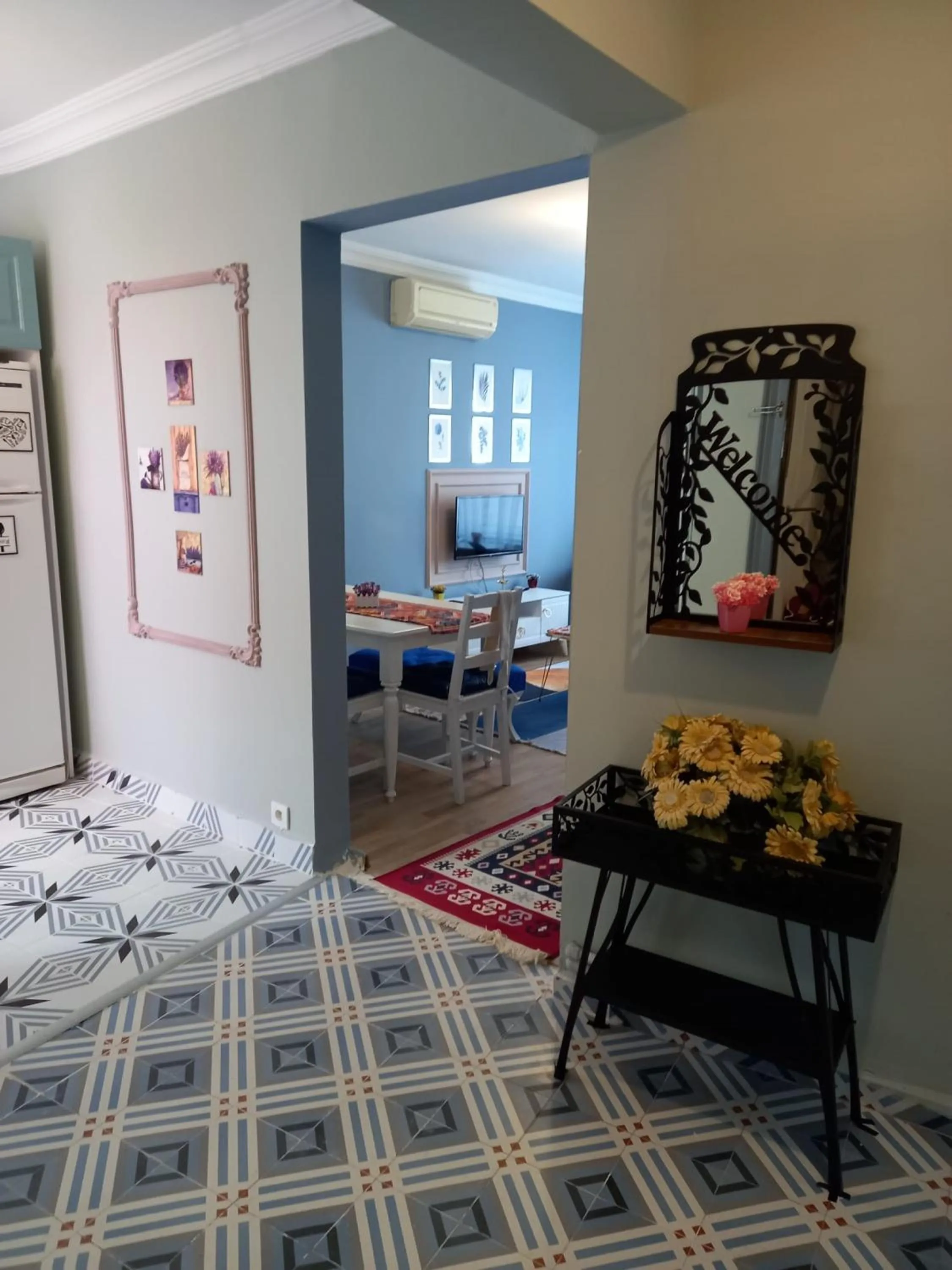 Library in Emirhan Guesthouse & Suites