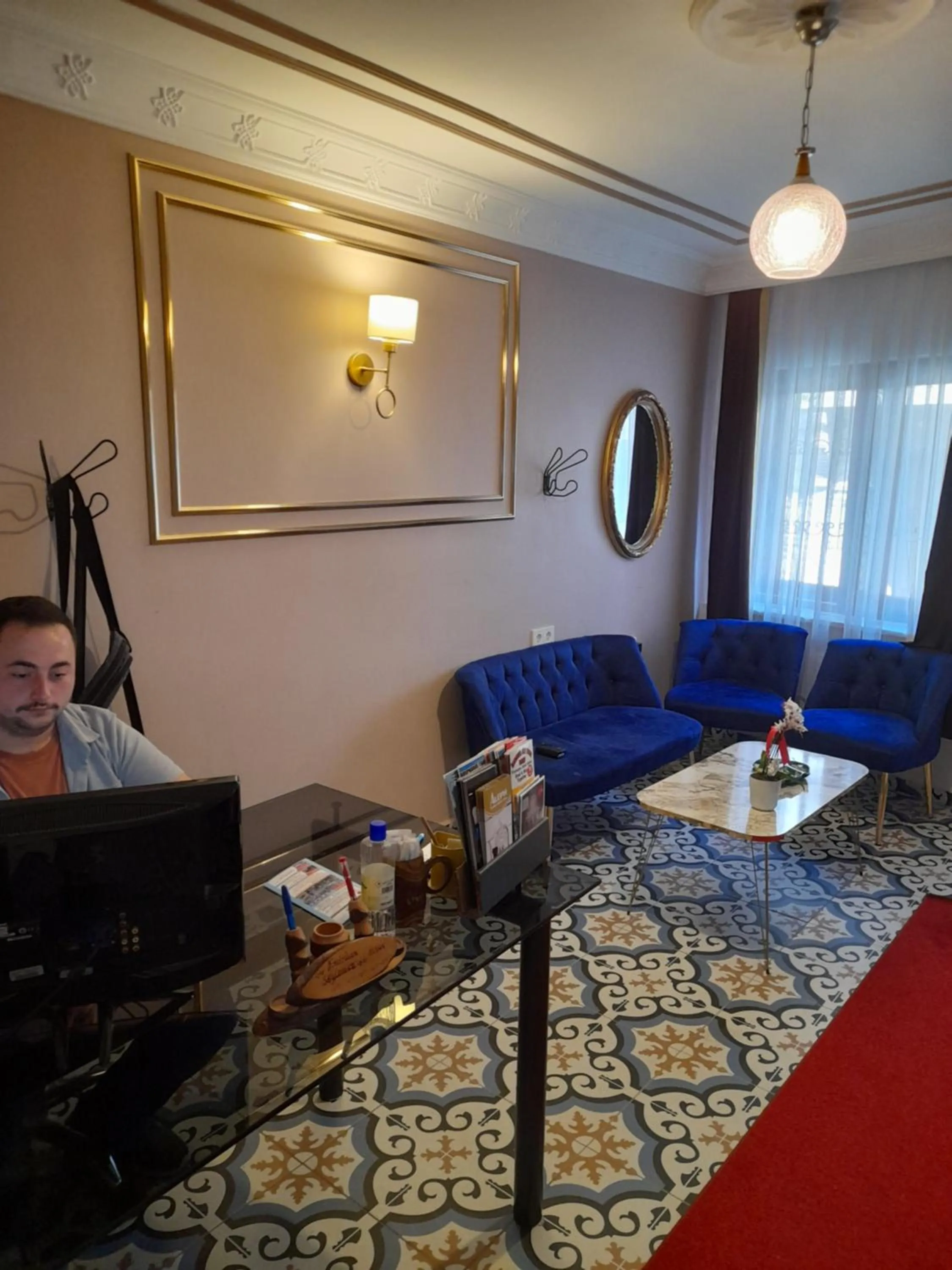 Lobby or reception in Emirhan Guesthouse & Suites