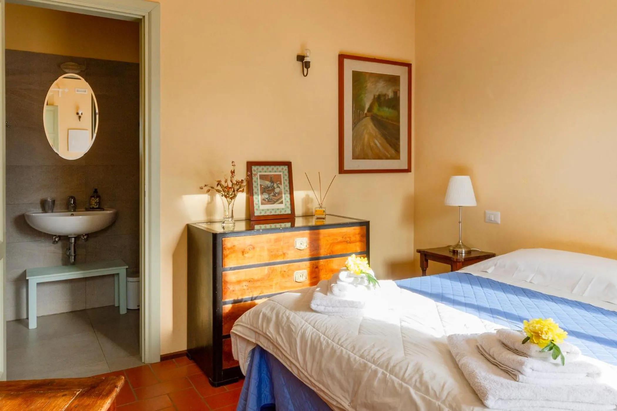 Bed in Rosso Del Chianti