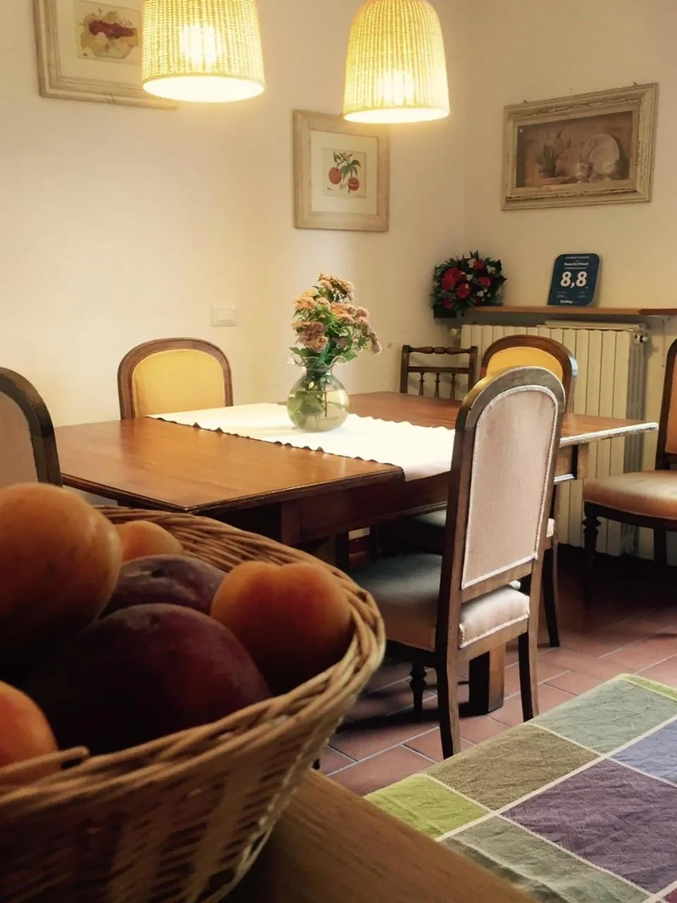 Seating area in Rosso Del Chianti