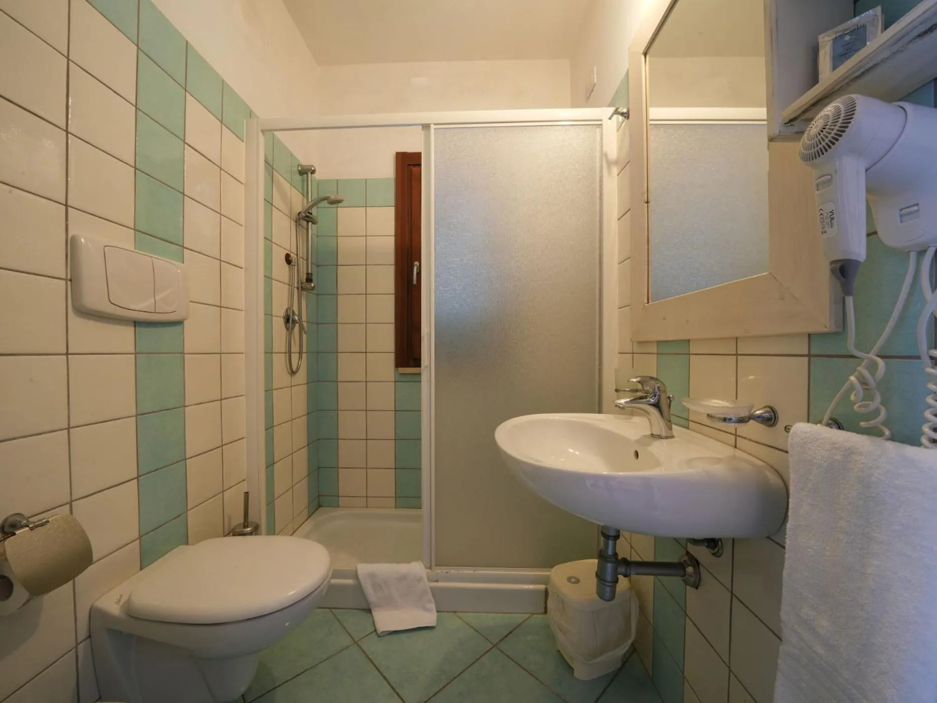 Shower in Chiusurelle Village Resort