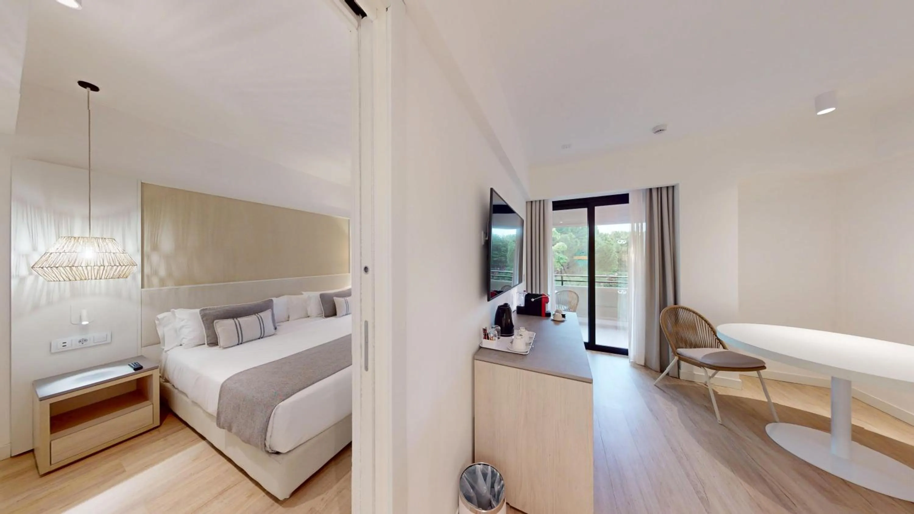 Photo of the whole room, Bed in The Signature Level at Grand Palladium Sicilia Resort & Spa