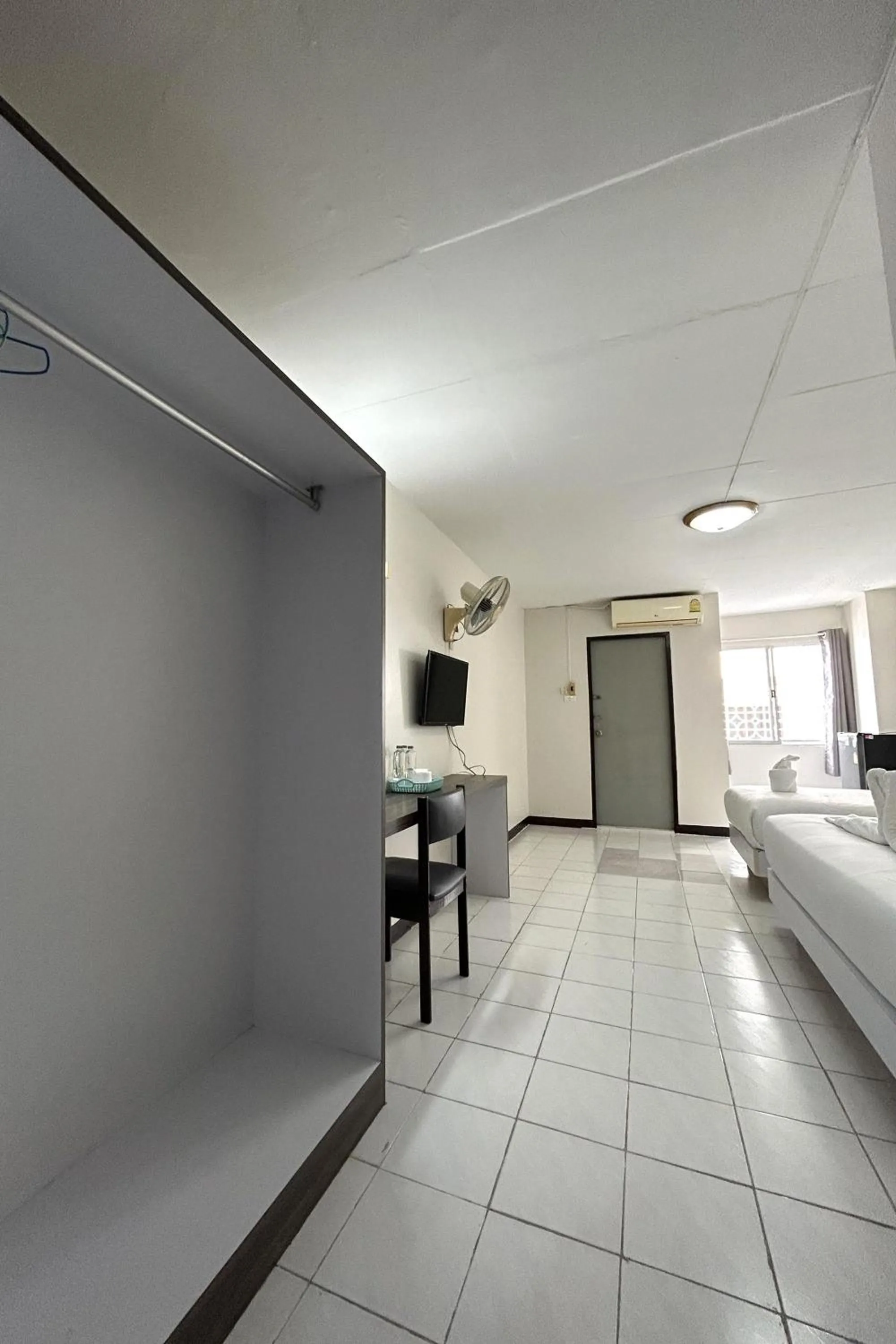 Photo of the whole room in Boonchai Mansion