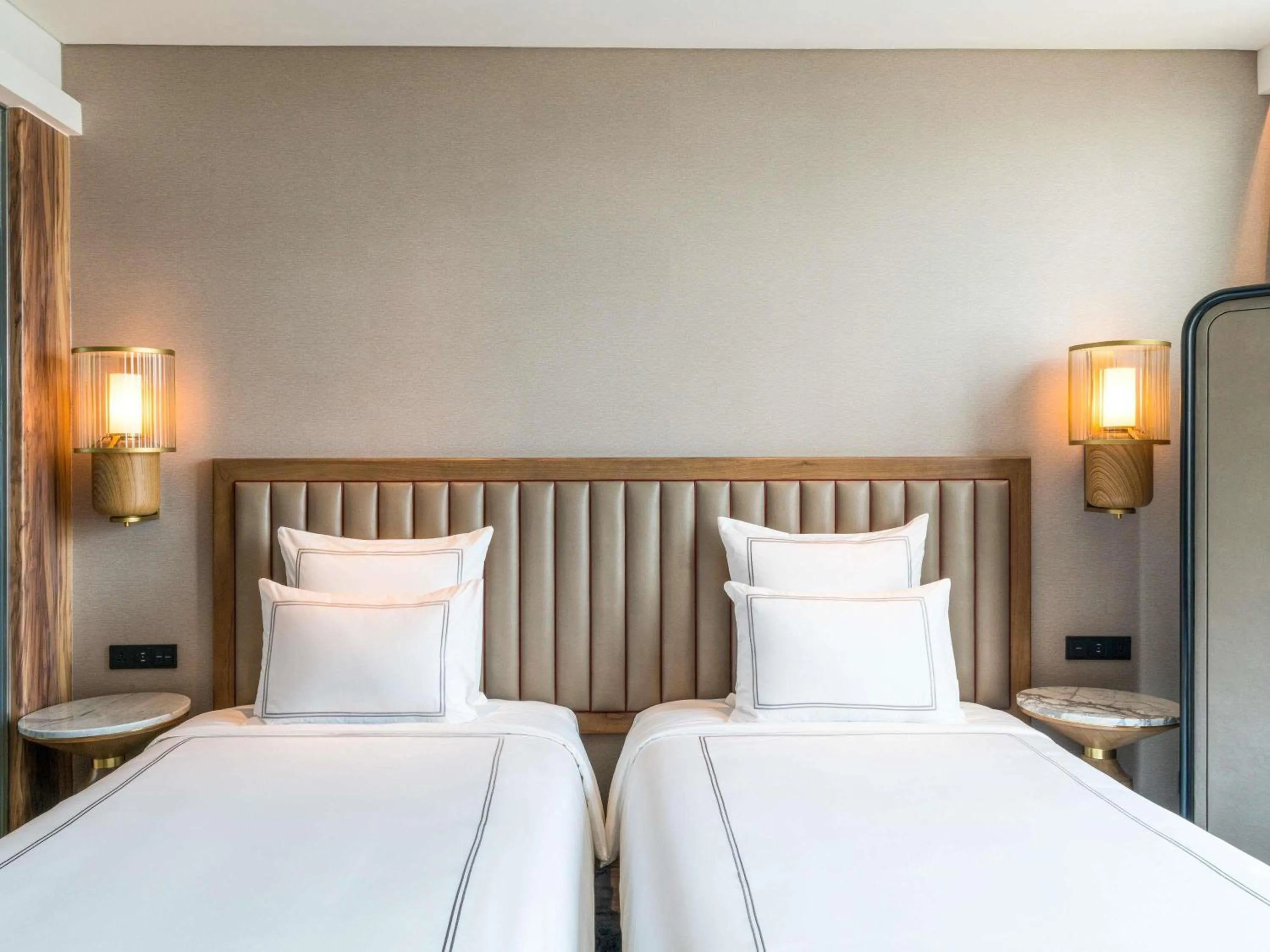 Bedroom, Bed in Swissôtel Jakarta PIK Avenue