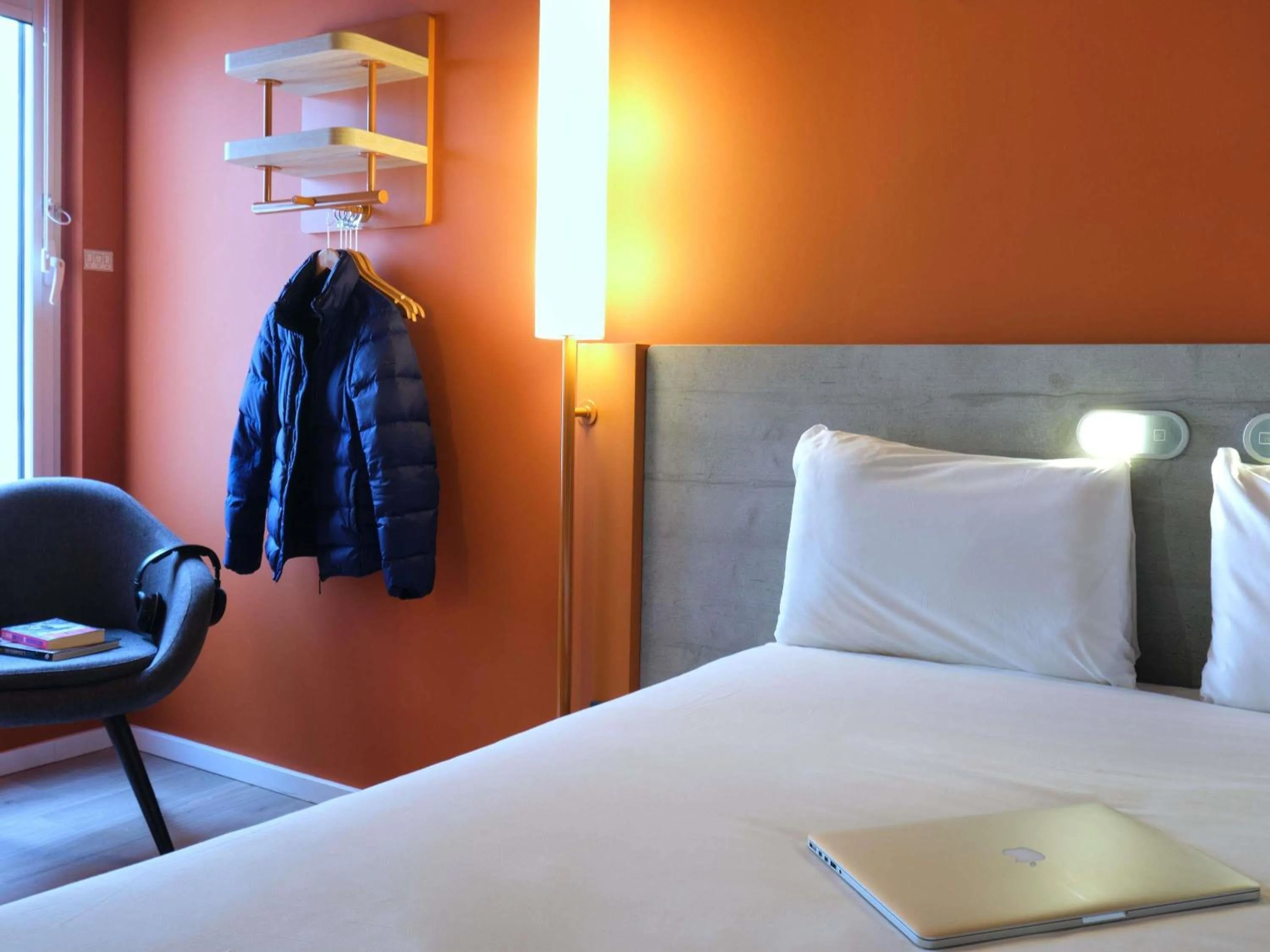 Bedroom, Bed in Ibis Budget Bilbao City
