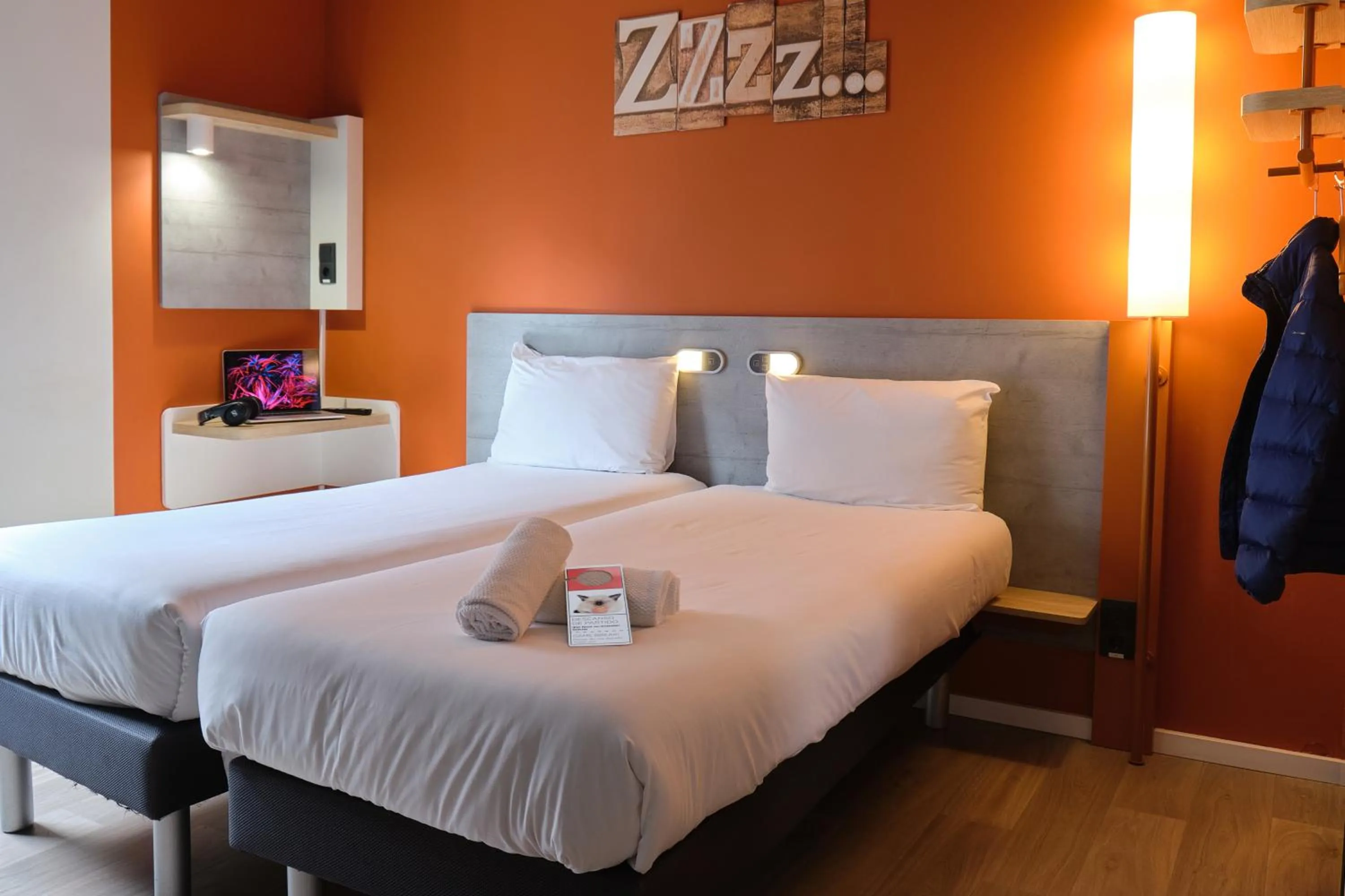 Bed in Ibis Budget Bilbao City