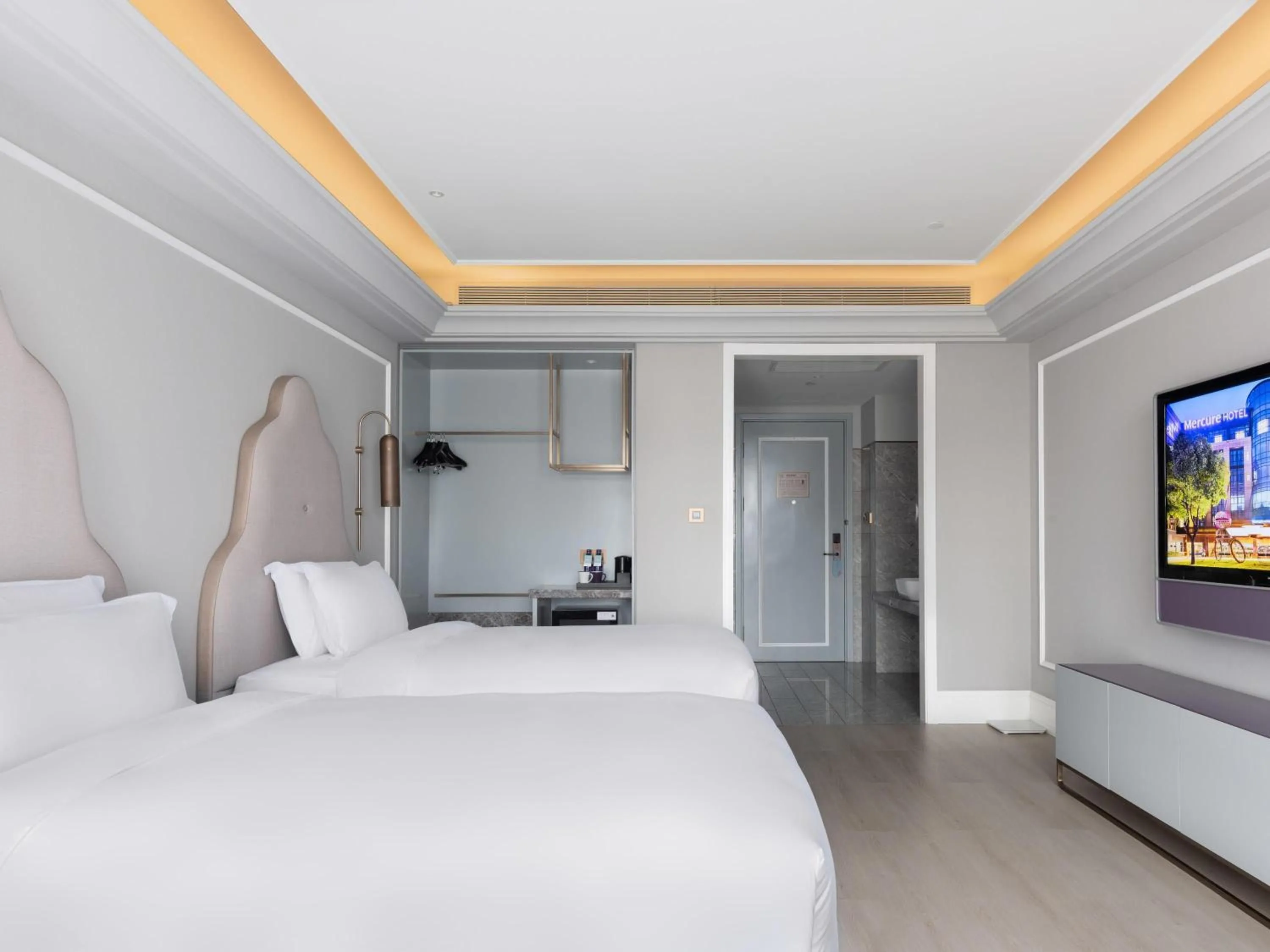 Bedroom, Bed in Mercure Xian North