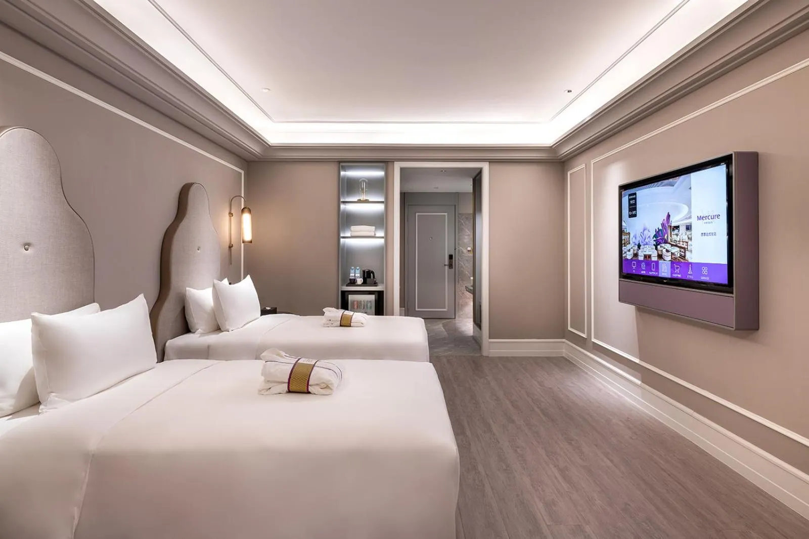 Bed in Mercure Shanghai Xujiahui South