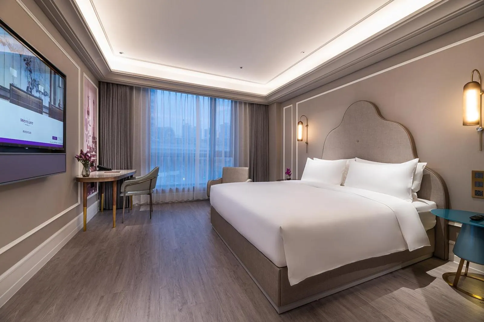 Bed in Mercure Shanghai Xujiahui South