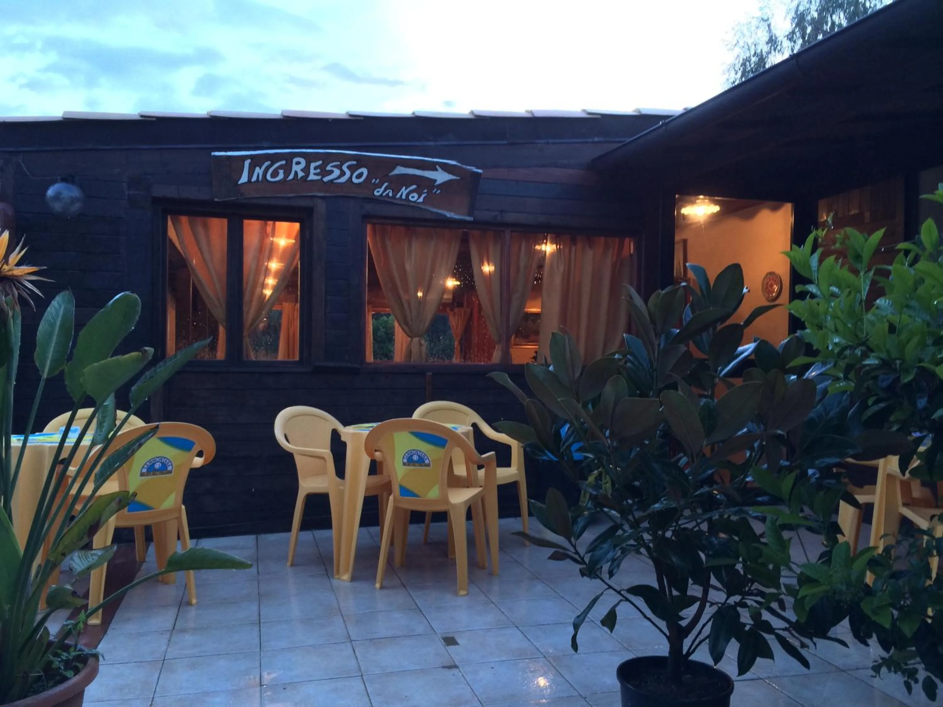 Restaurant/places to eat in Camping Valle dei Templi