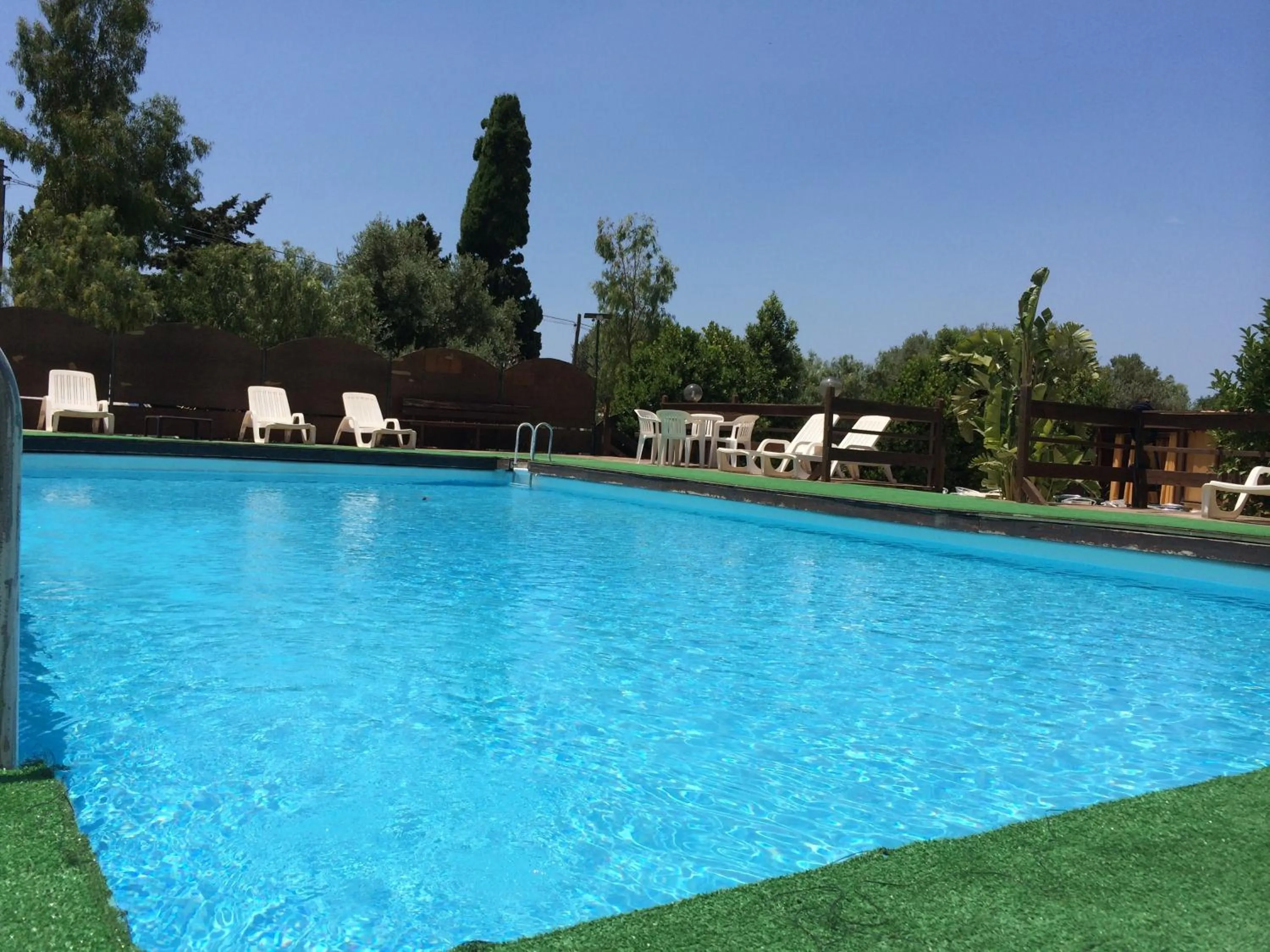 Swimming pool in Camping Valle dei Templi