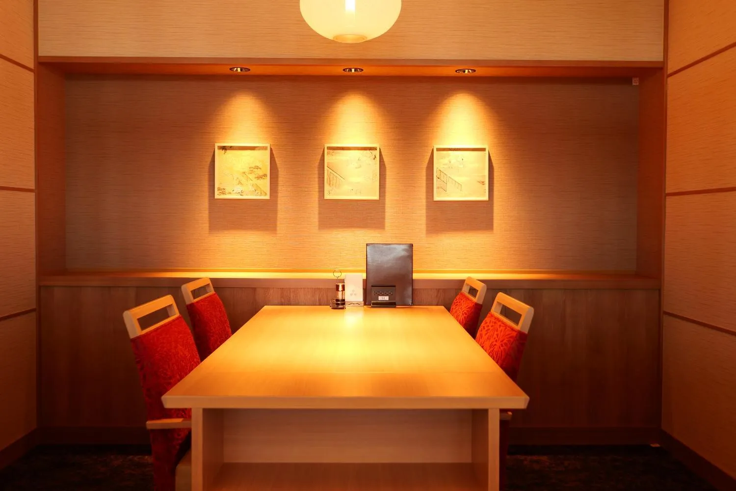 Restaurant/places to eat in KAMENOI HOTEL Toba