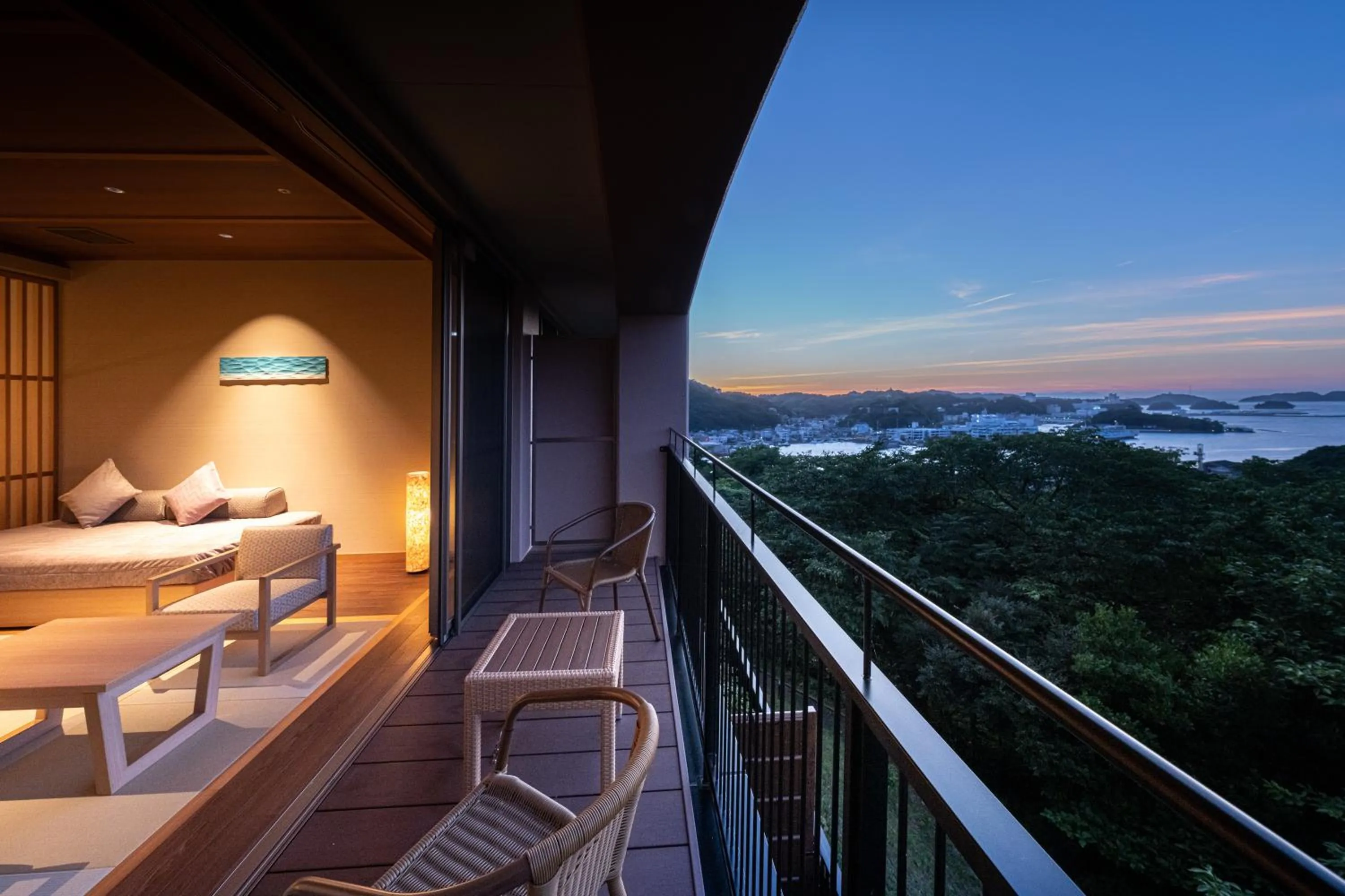 View (from property/room), Bed in KAMENOI HOTEL Toba