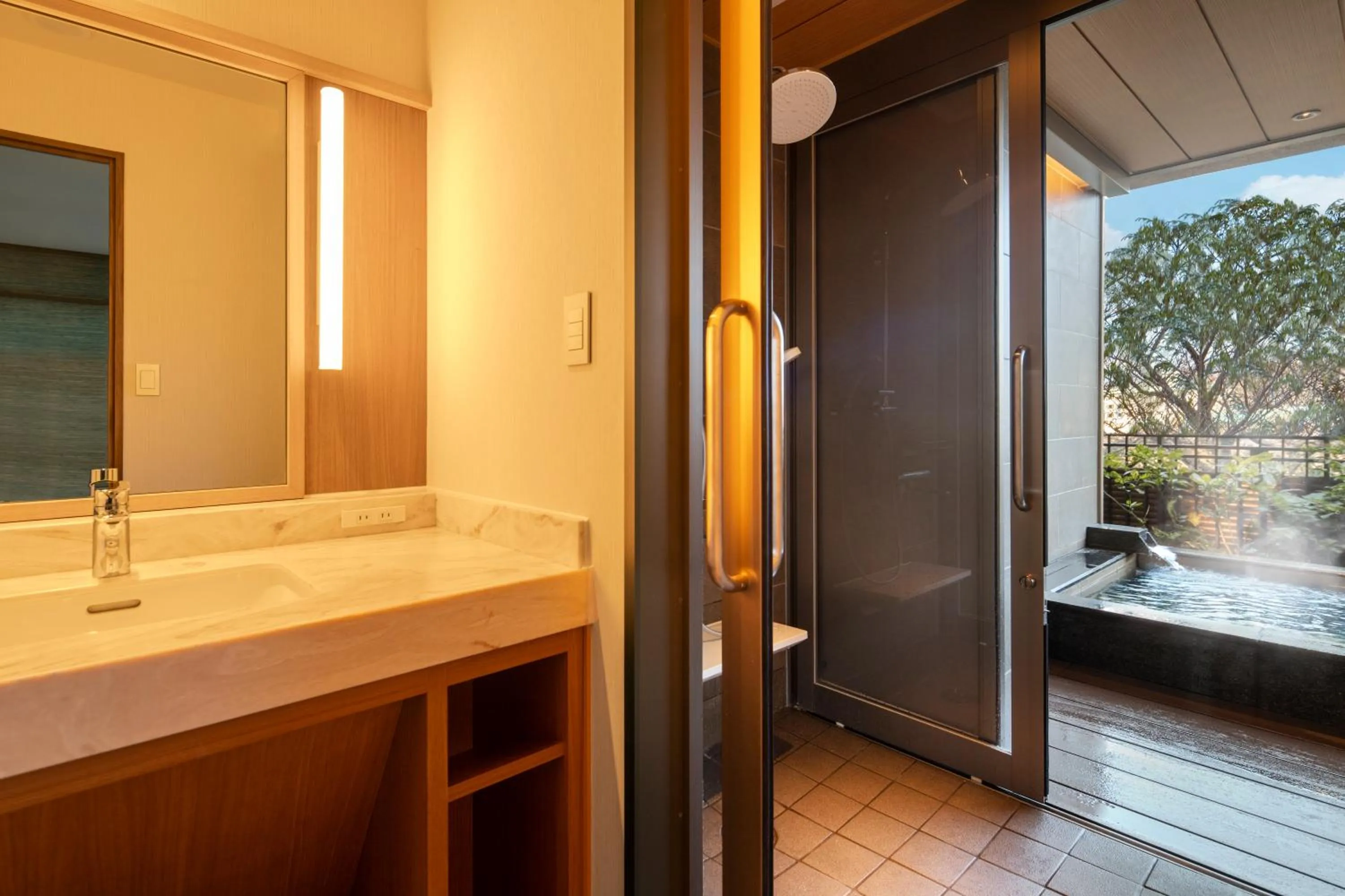 Shower in KAMENOI HOTEL Toba