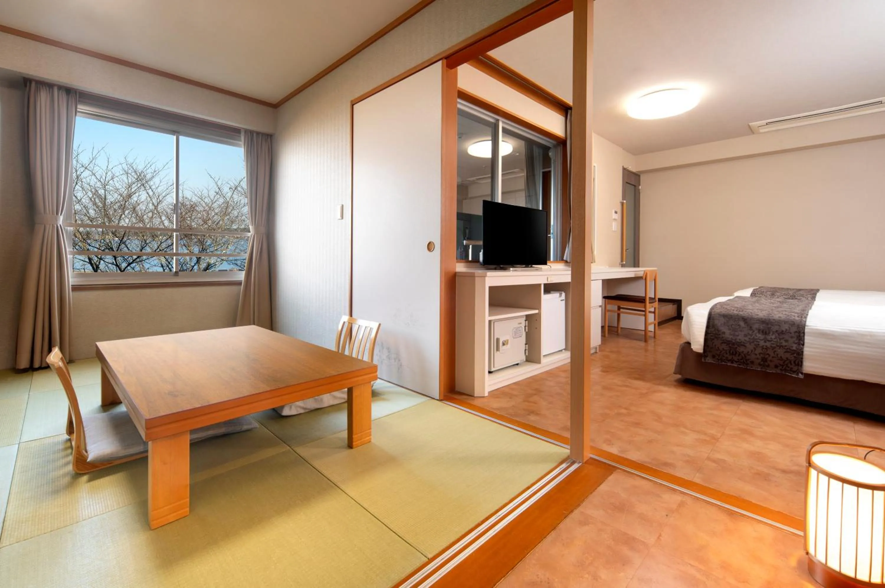 Photo of the whole room, Bed in KAMENOI HOTEL Itako