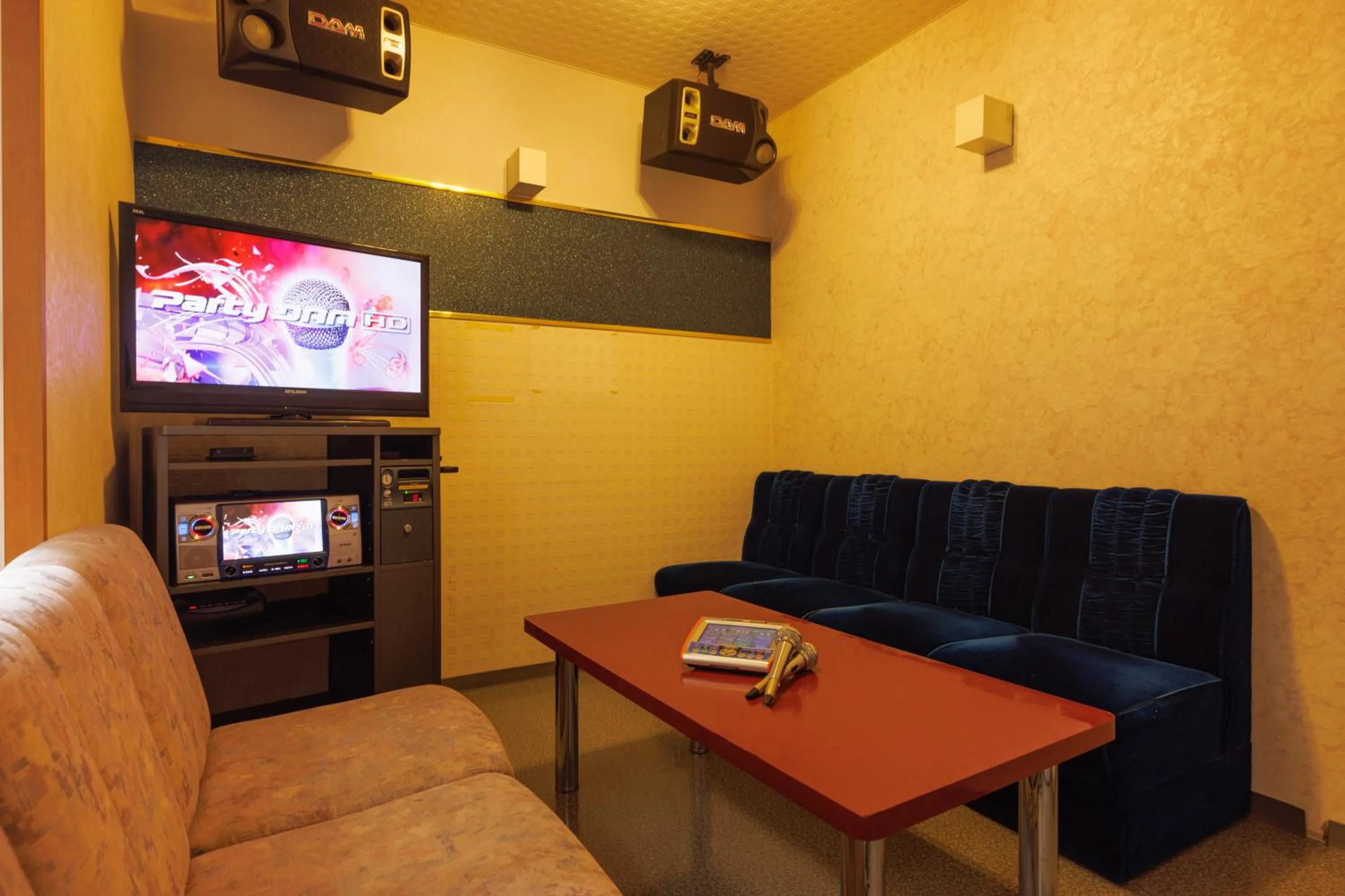 Karaoke in KAMENOI HOTEL Itako