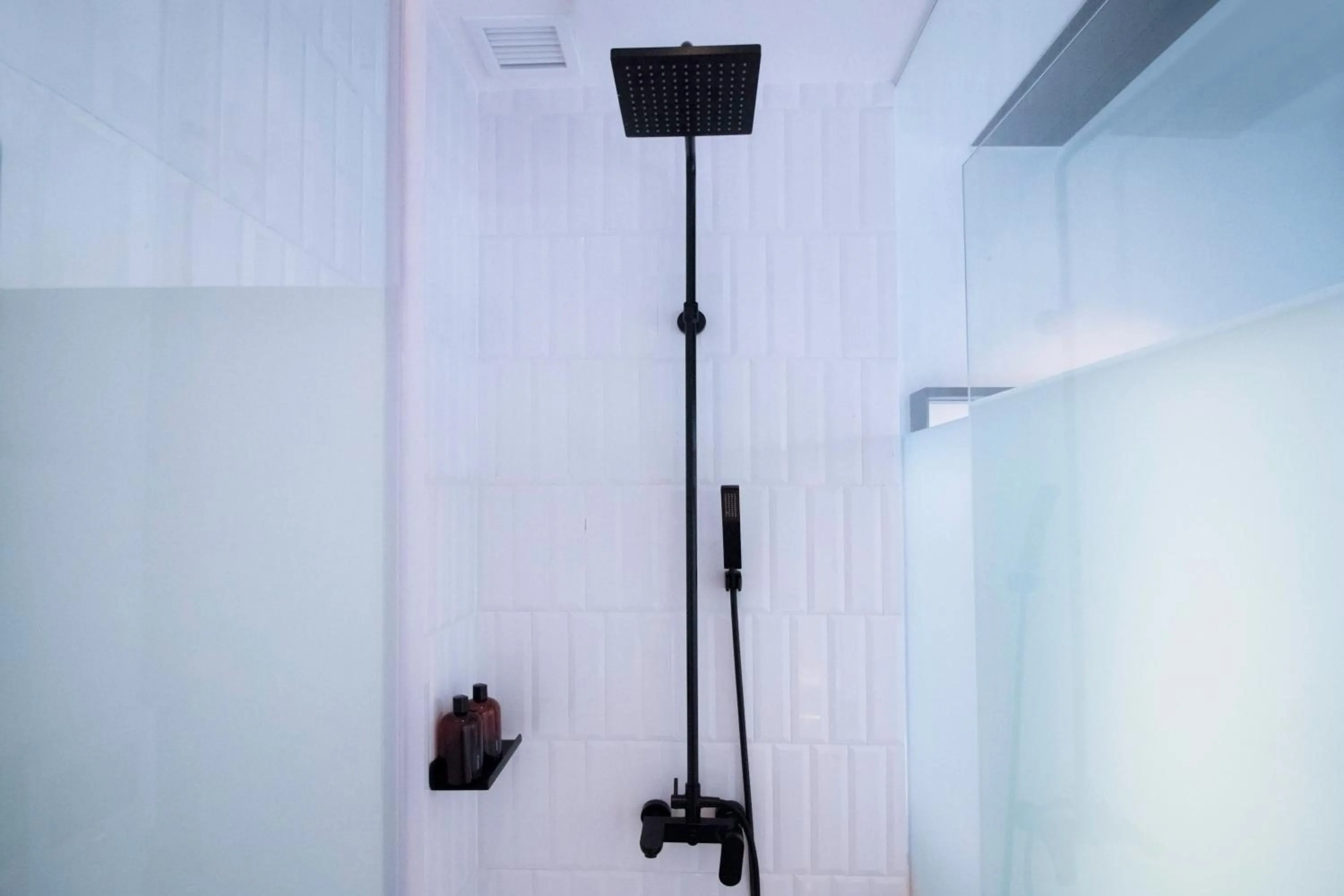 Shower in Hotel NuVe Elements