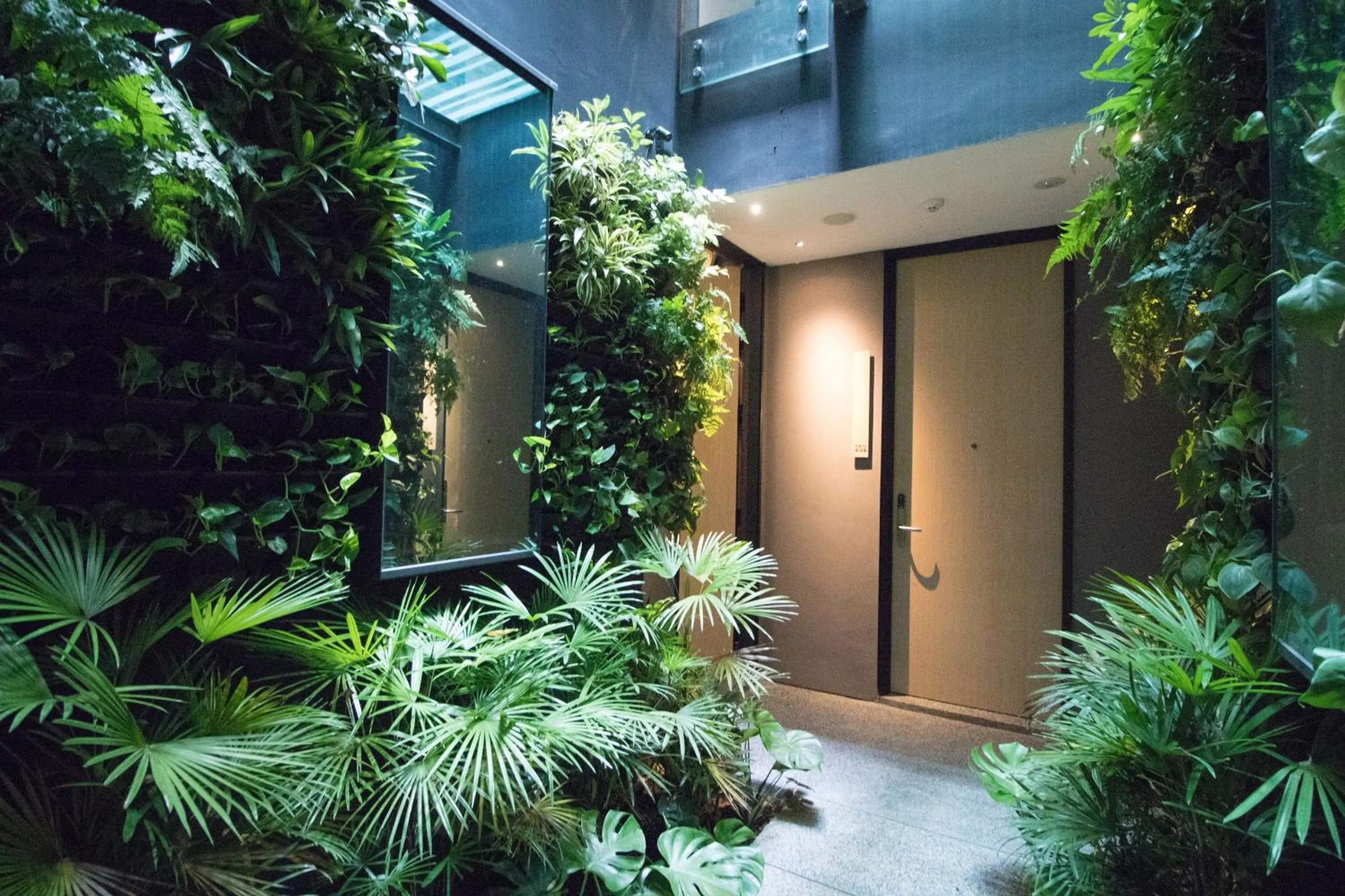 Facade/entrance in Hotel NuVe Elements