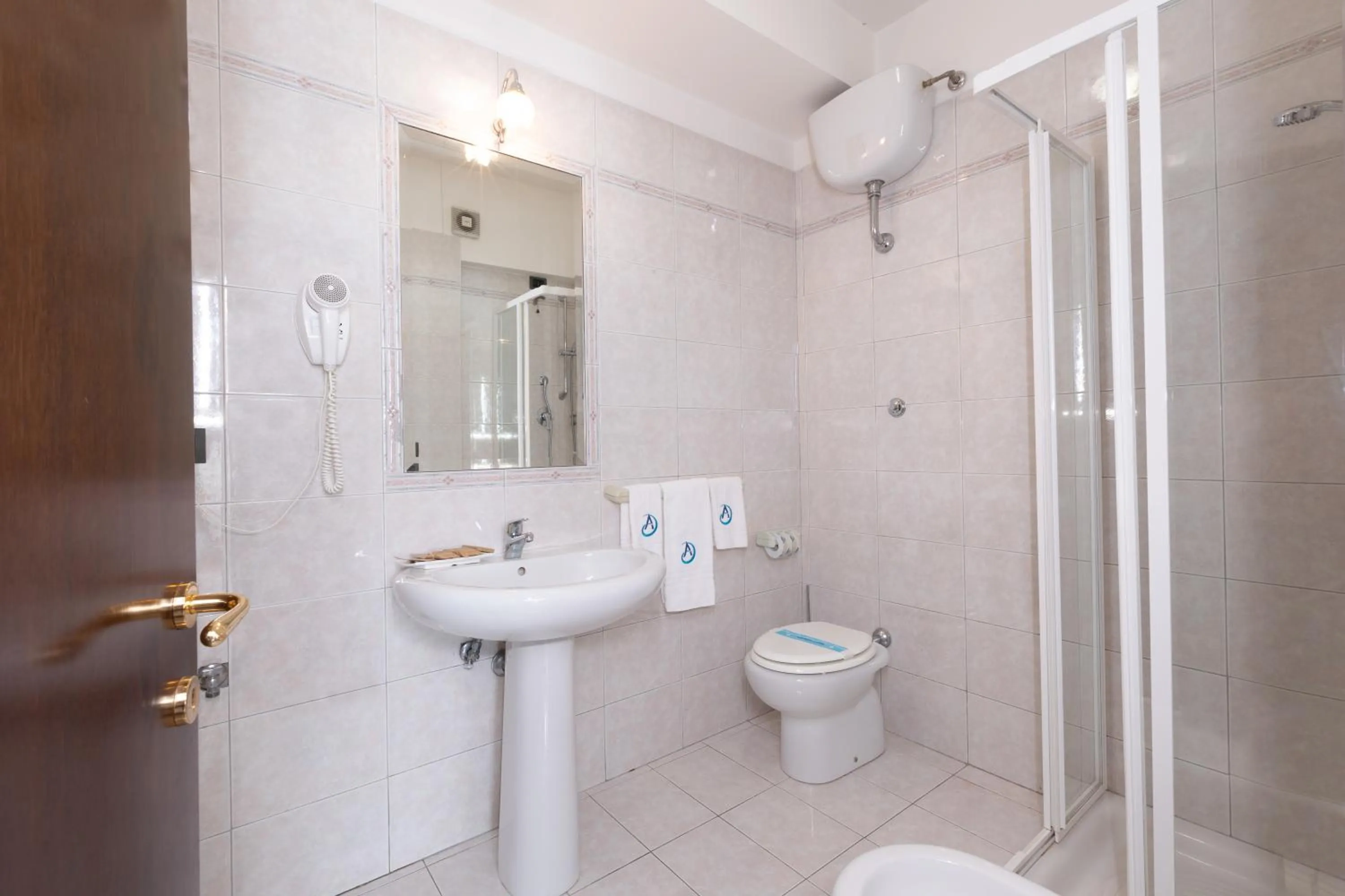 Bathroom in Hotel Azzurro