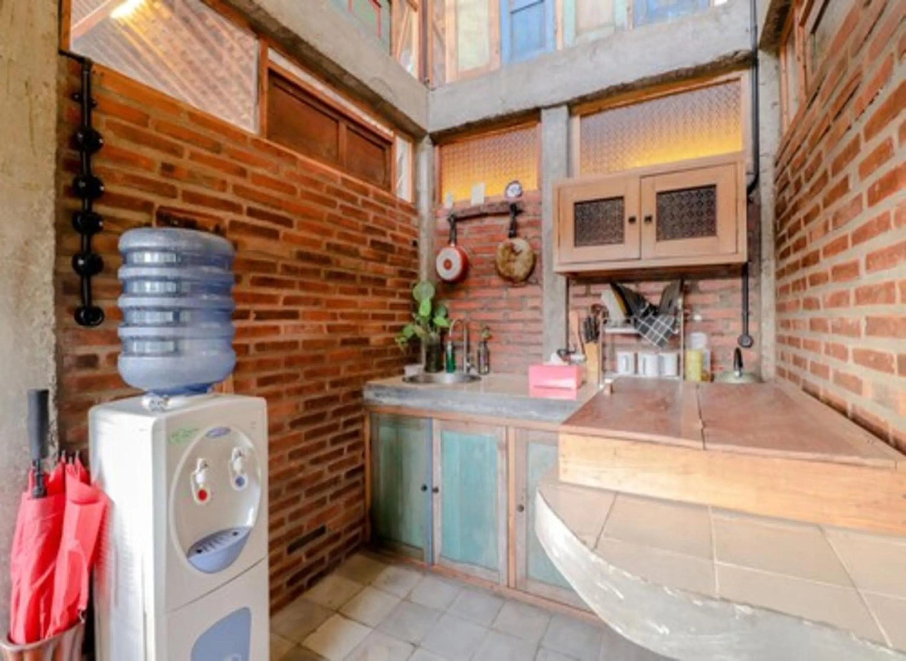 Communal kitchen in Lorong Homestay