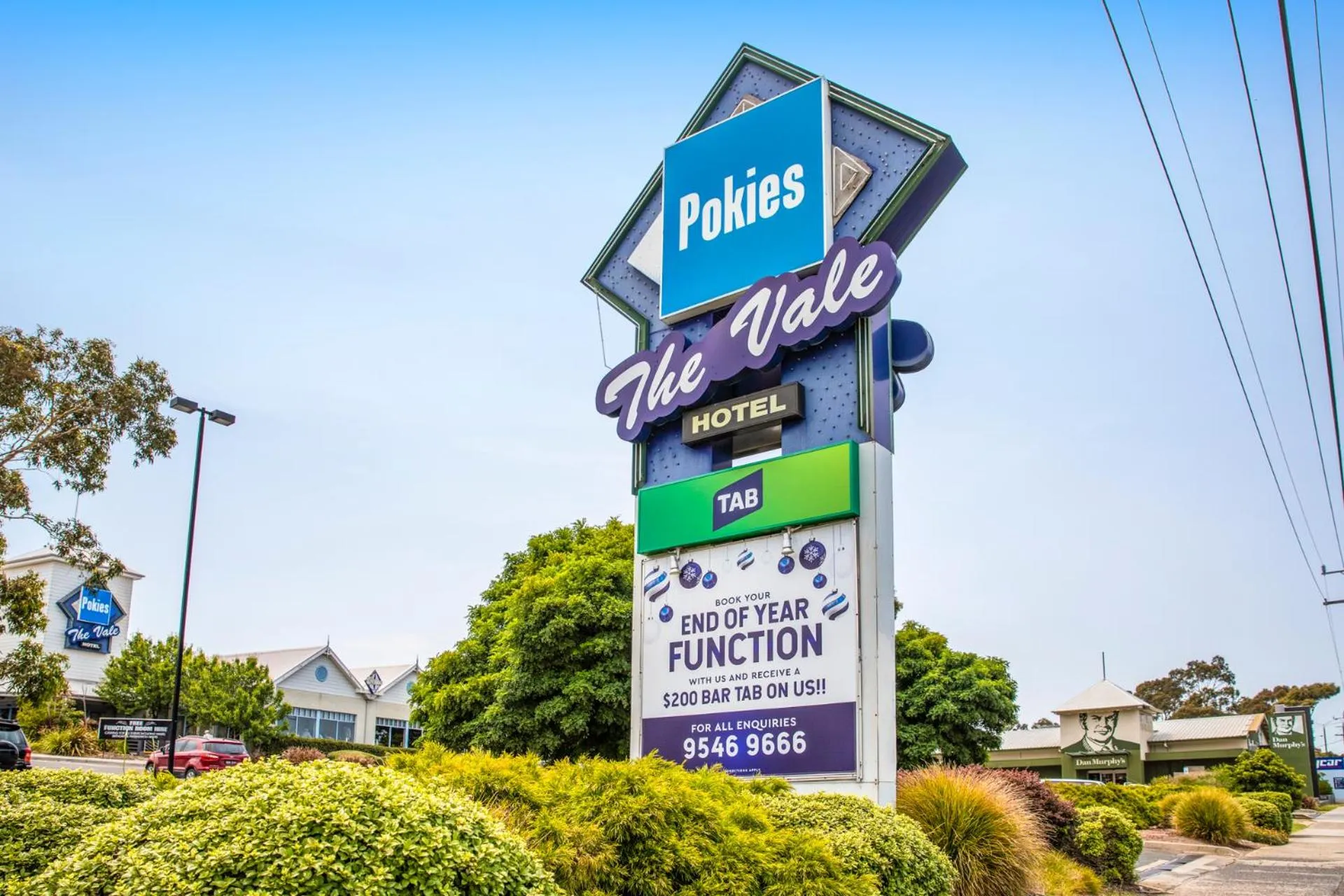 Restaurant/places to eat in The Mulgrave Motel