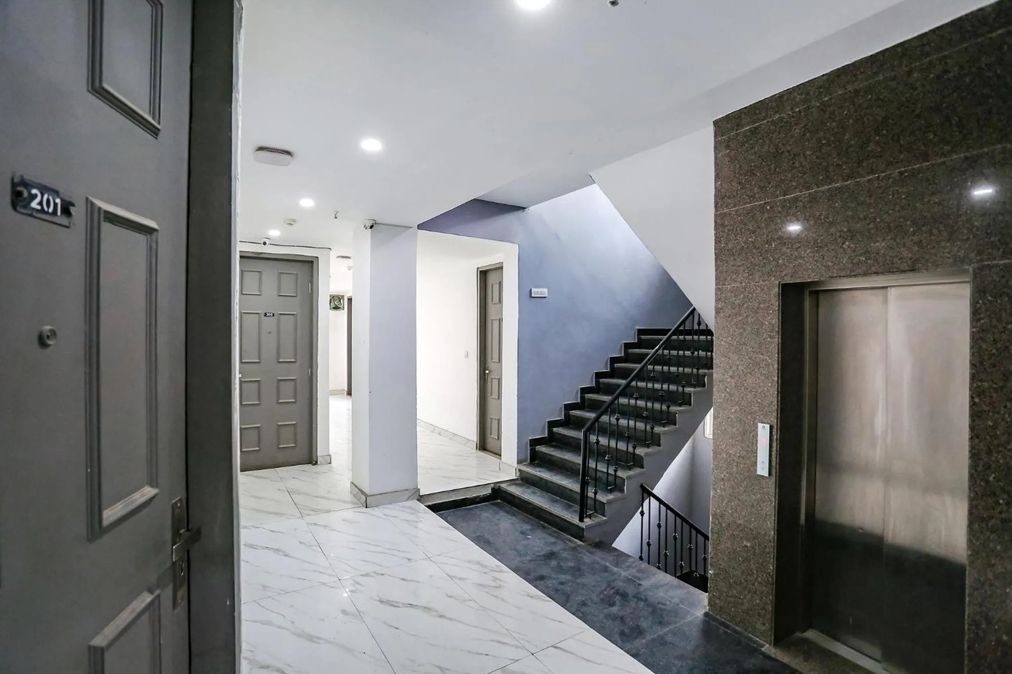 elevator in FabHotel Vat