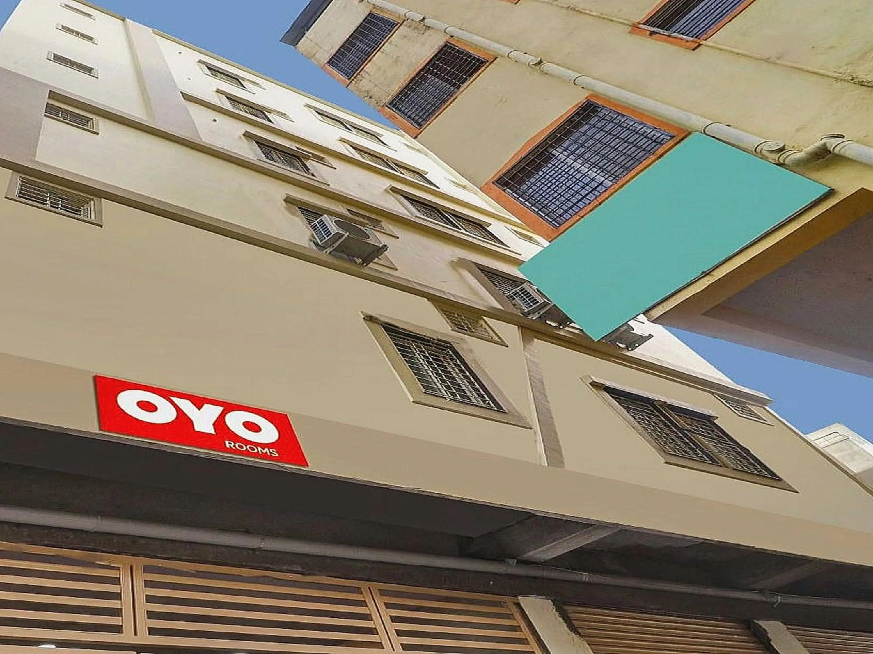 Facade/entrance in Hotel O Lal Residency