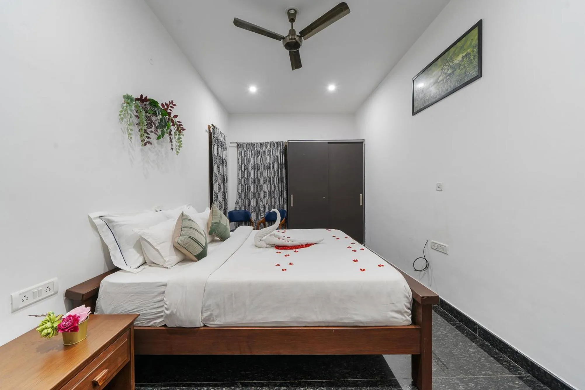 Bed in Holiday Valley Hotels And Resorts