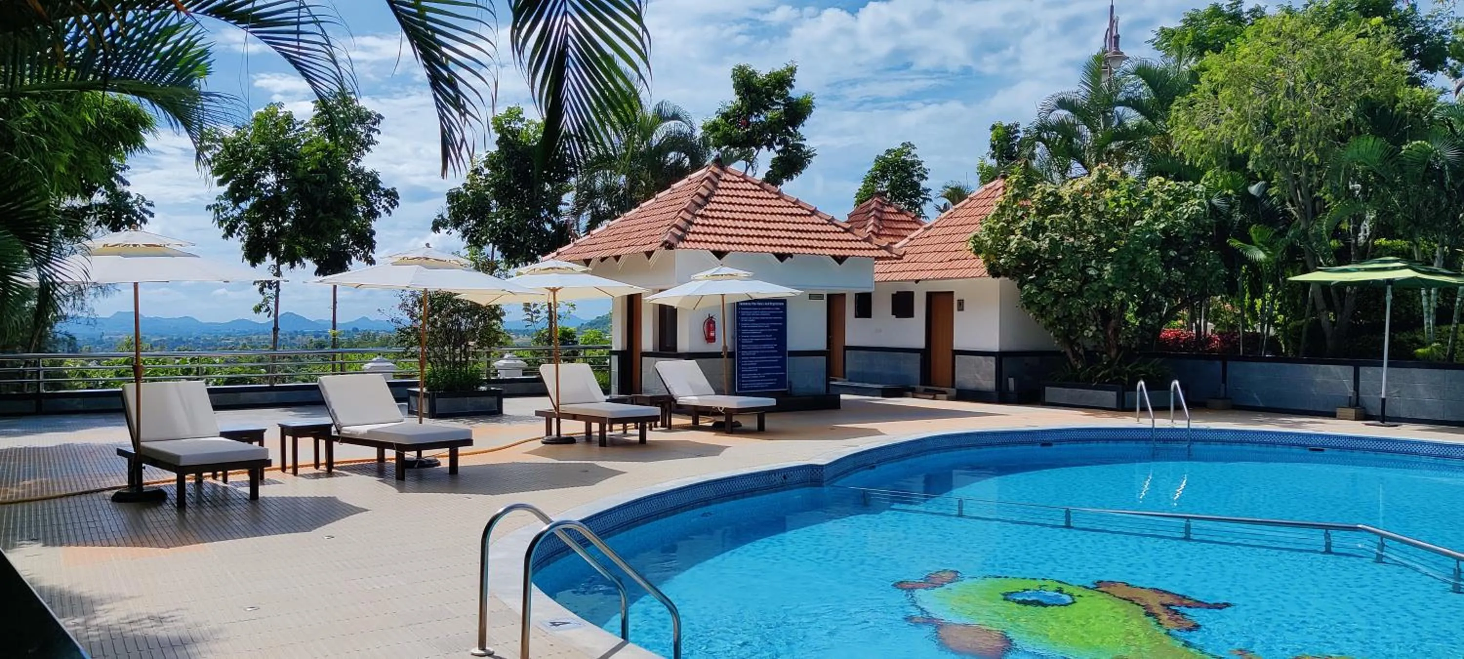 Swimming pool in Holiday Valley Hotels And Resorts