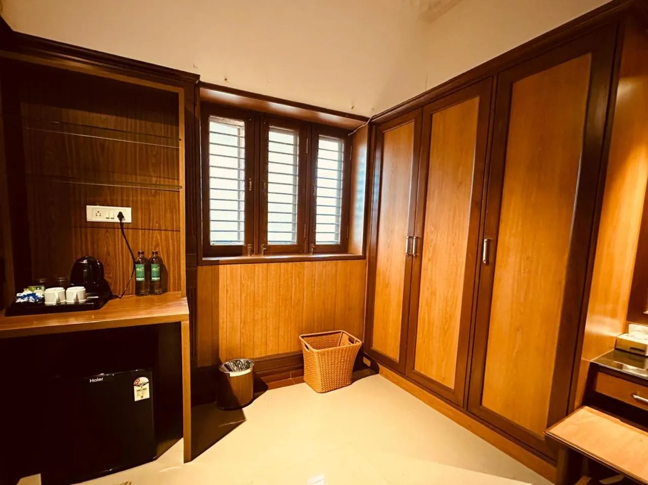 wardrobe, Bed in Holiday Valley Hotels And Resorts