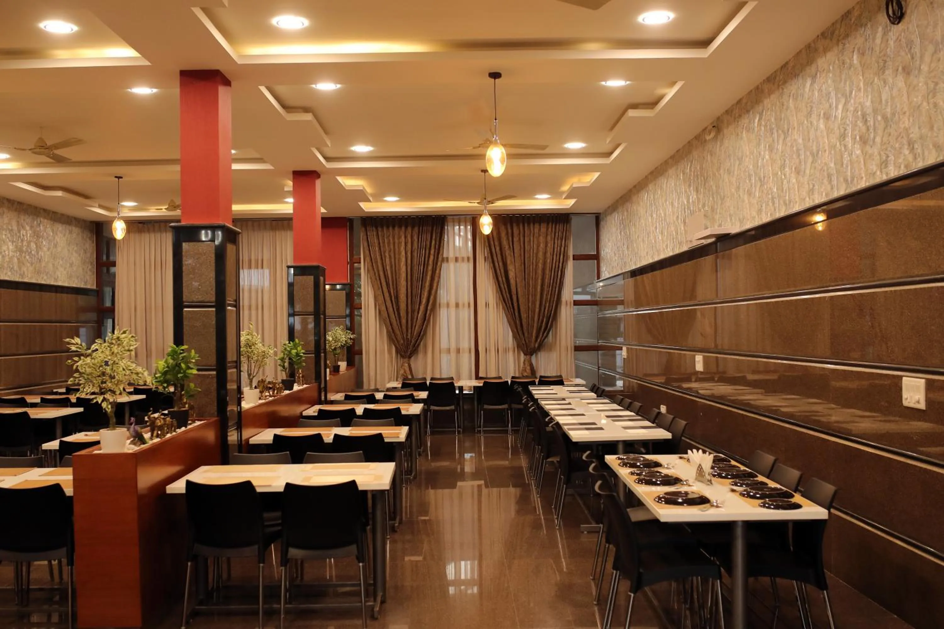 Restaurant/places to eat in Holiday Valley Hotels And Resorts