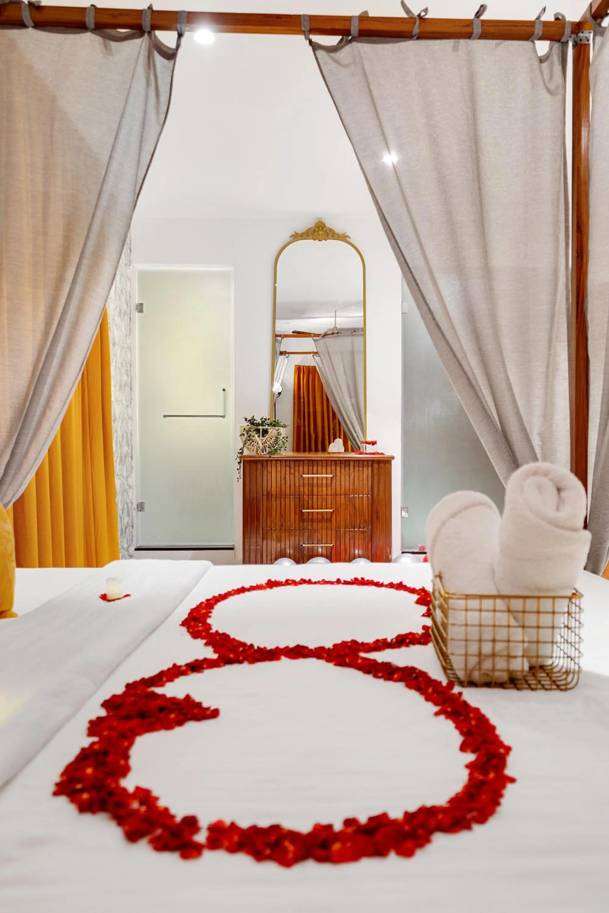 Bed in Holiday Valley Hotels And Resorts