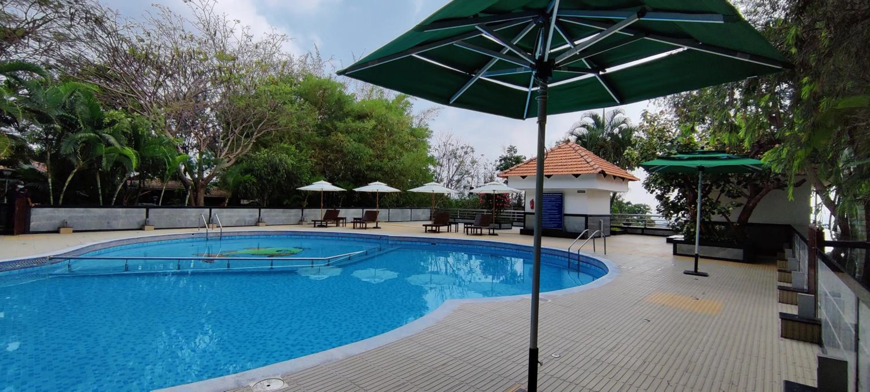 Swimming pool in Holiday Valley Hotels And Resorts